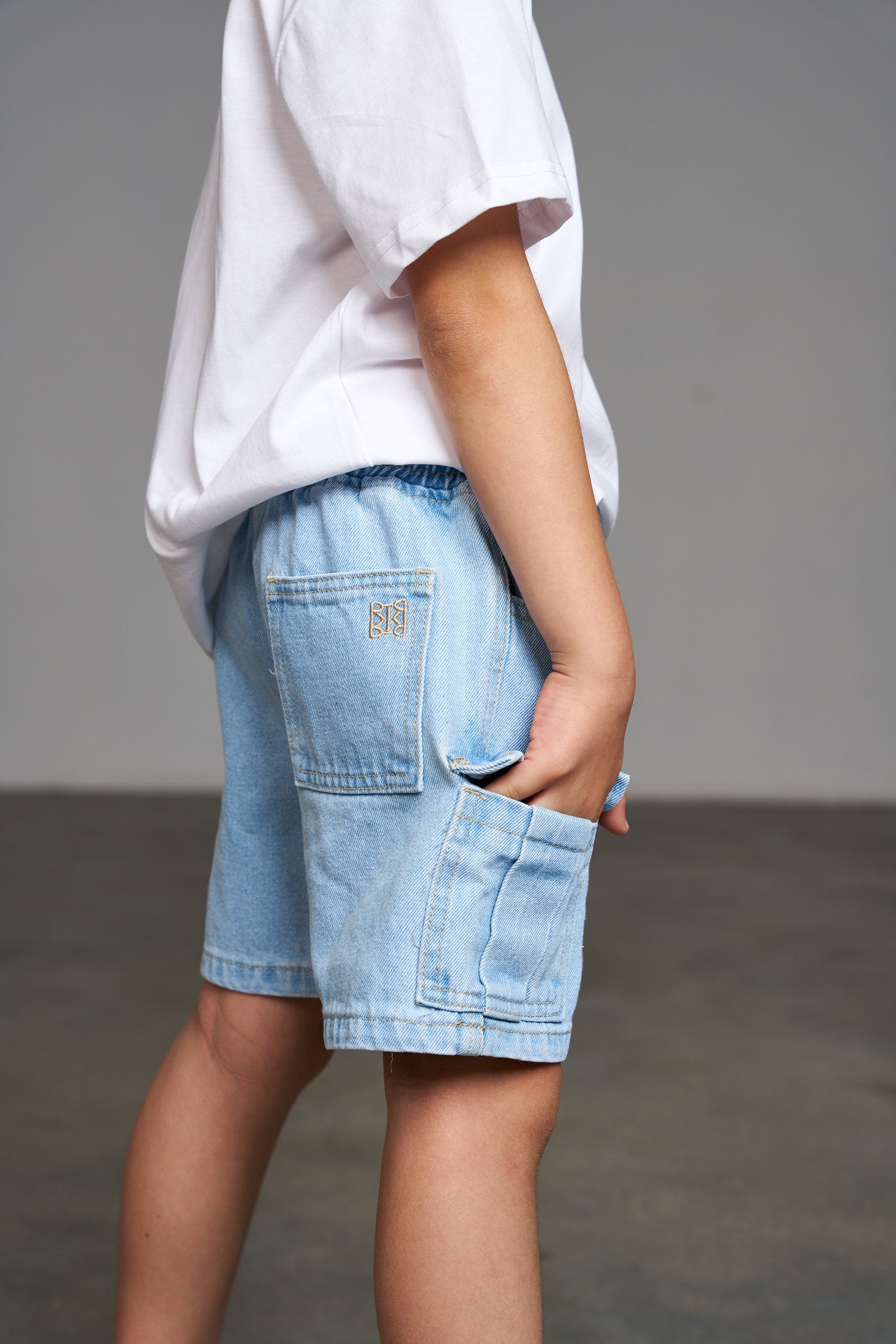 דגמ"ח ג'ינס קצר - Hipster