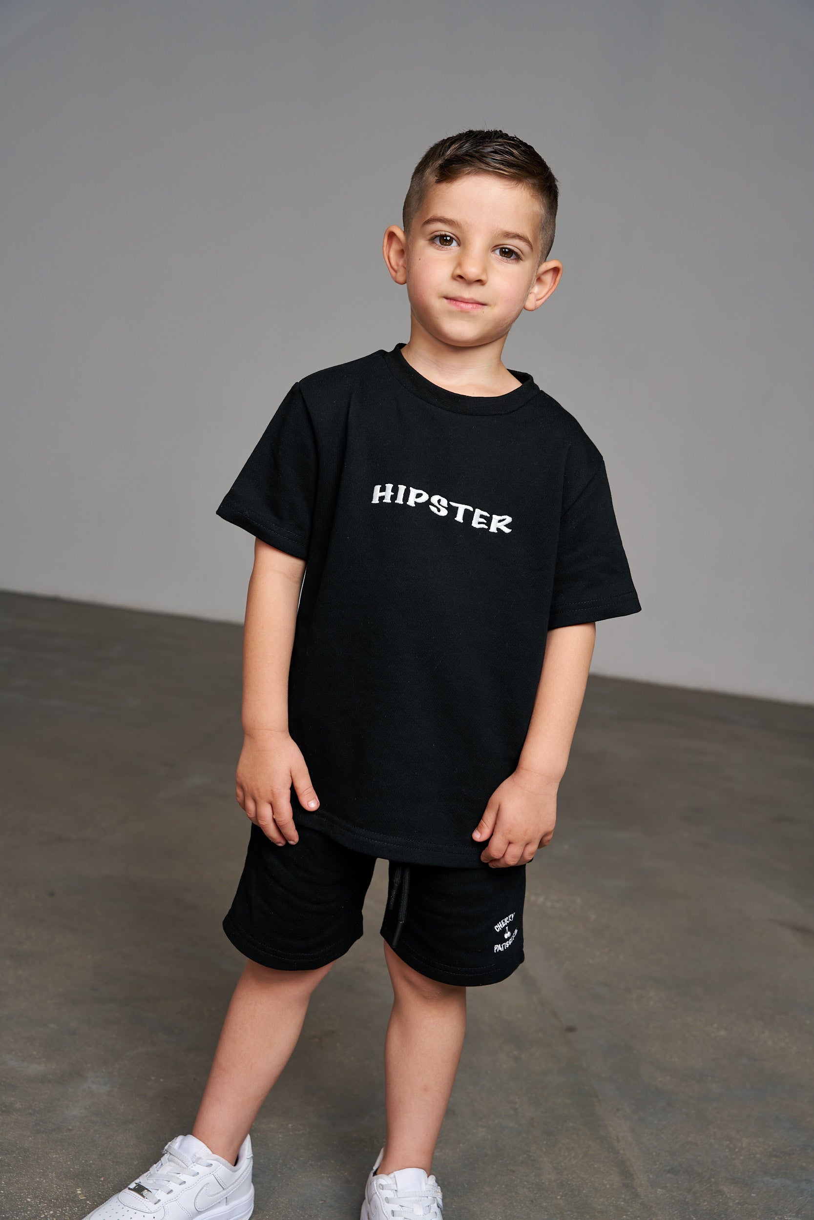 חליפת Cherry שחורה - Hipster