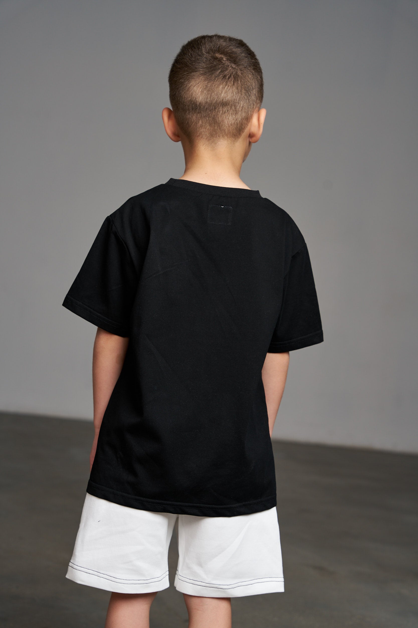 טי שירט לואי שחורה - Hipster