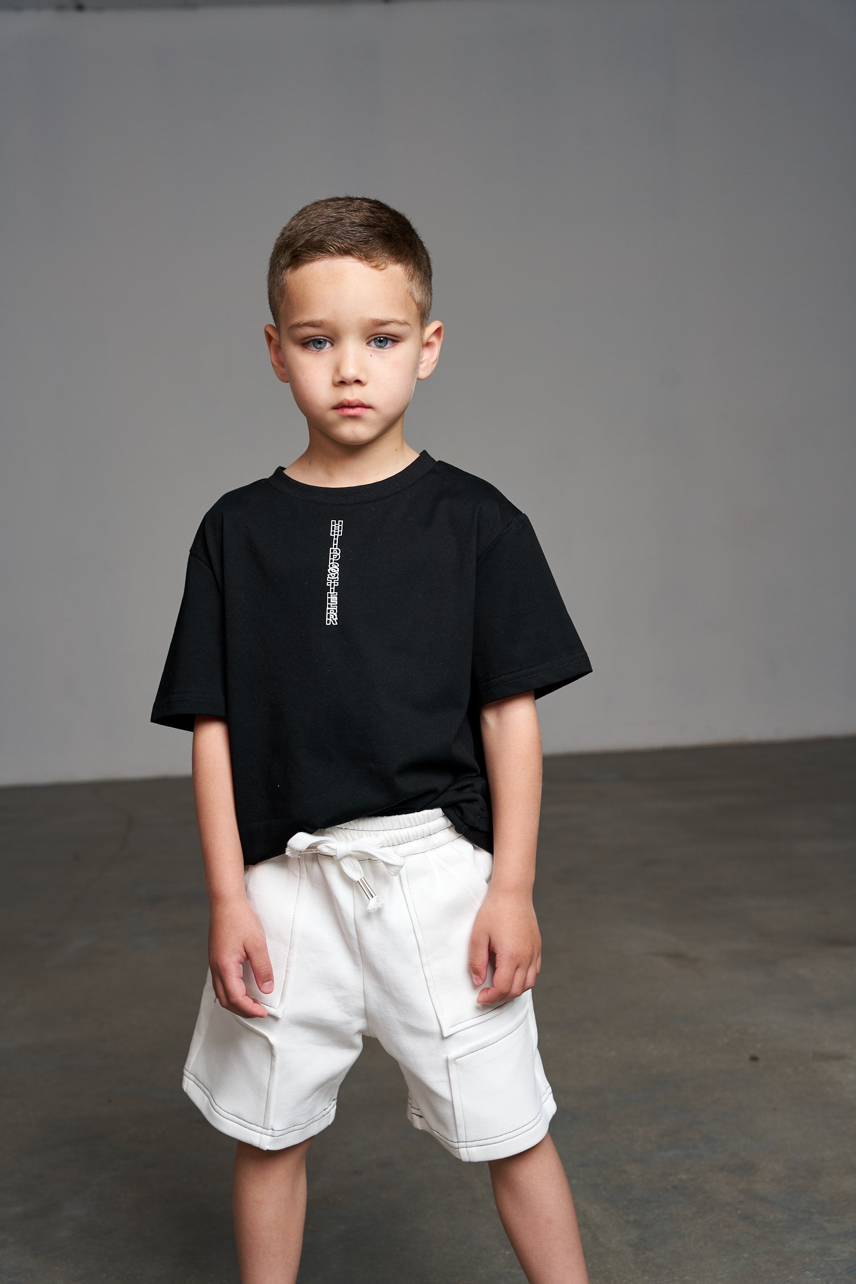 מכנס תיפורים קצר לבן - Hipster