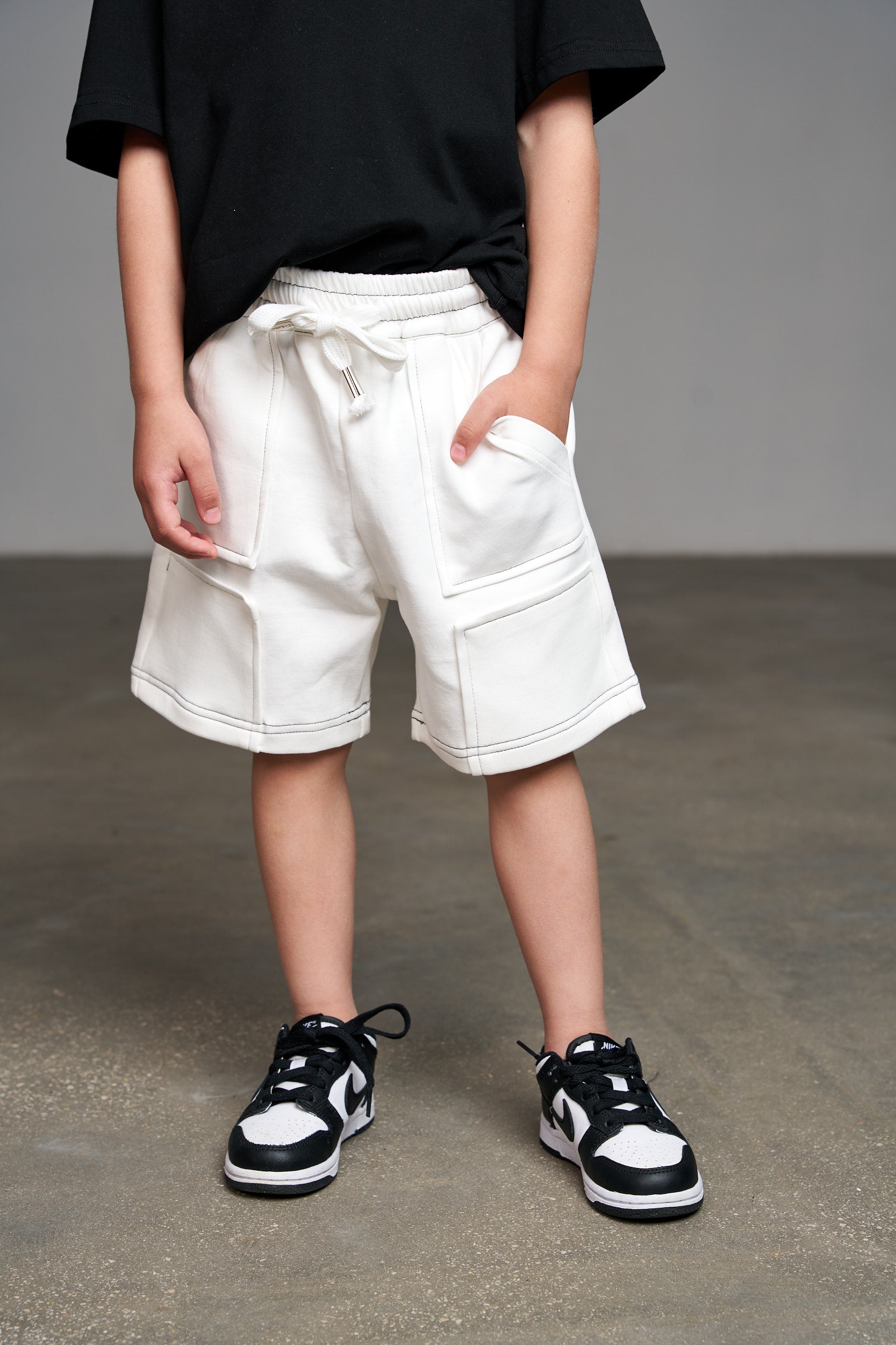 מכנס תיפורים קצר לבן - Hipster