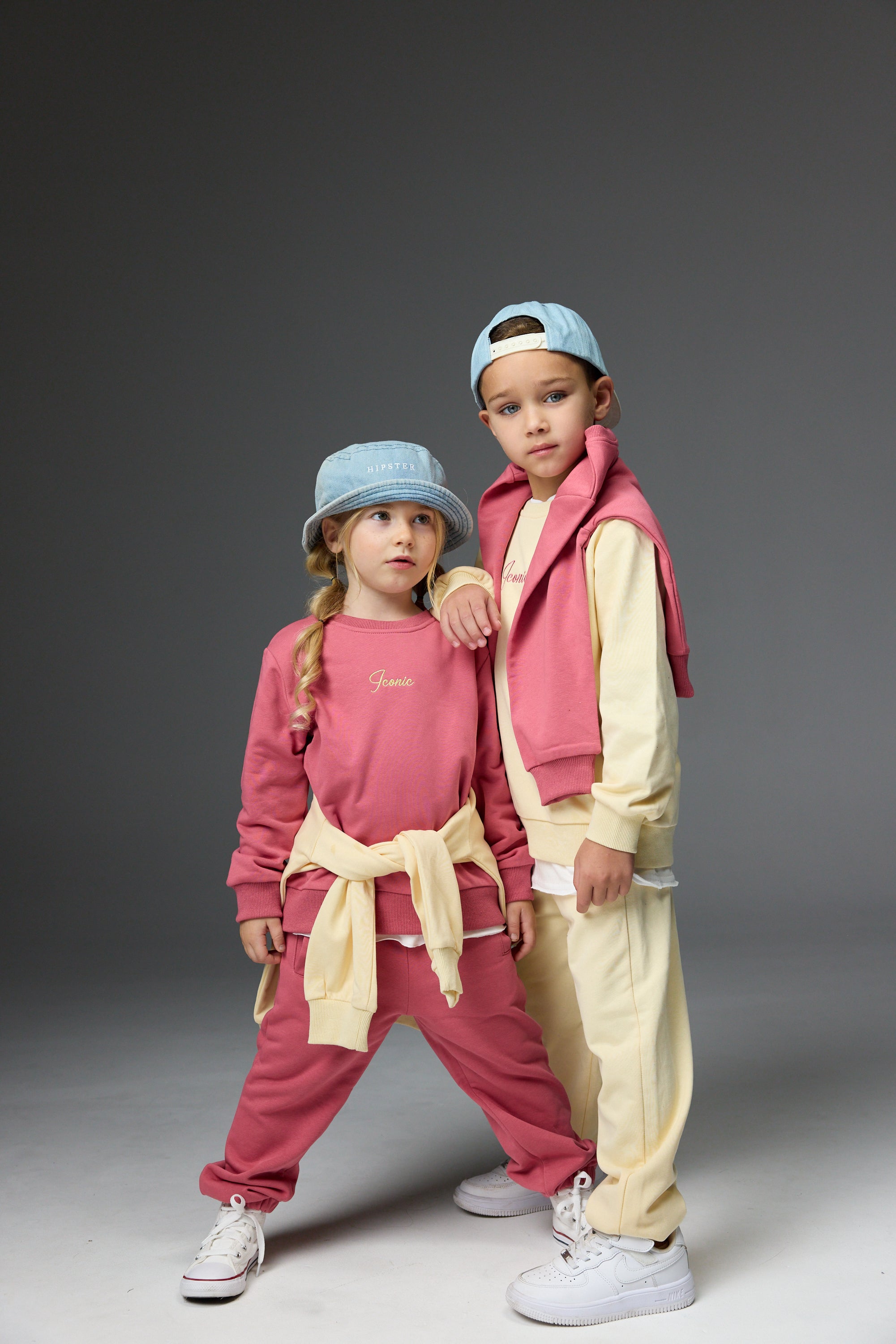 מכנס אייקון דובדבן