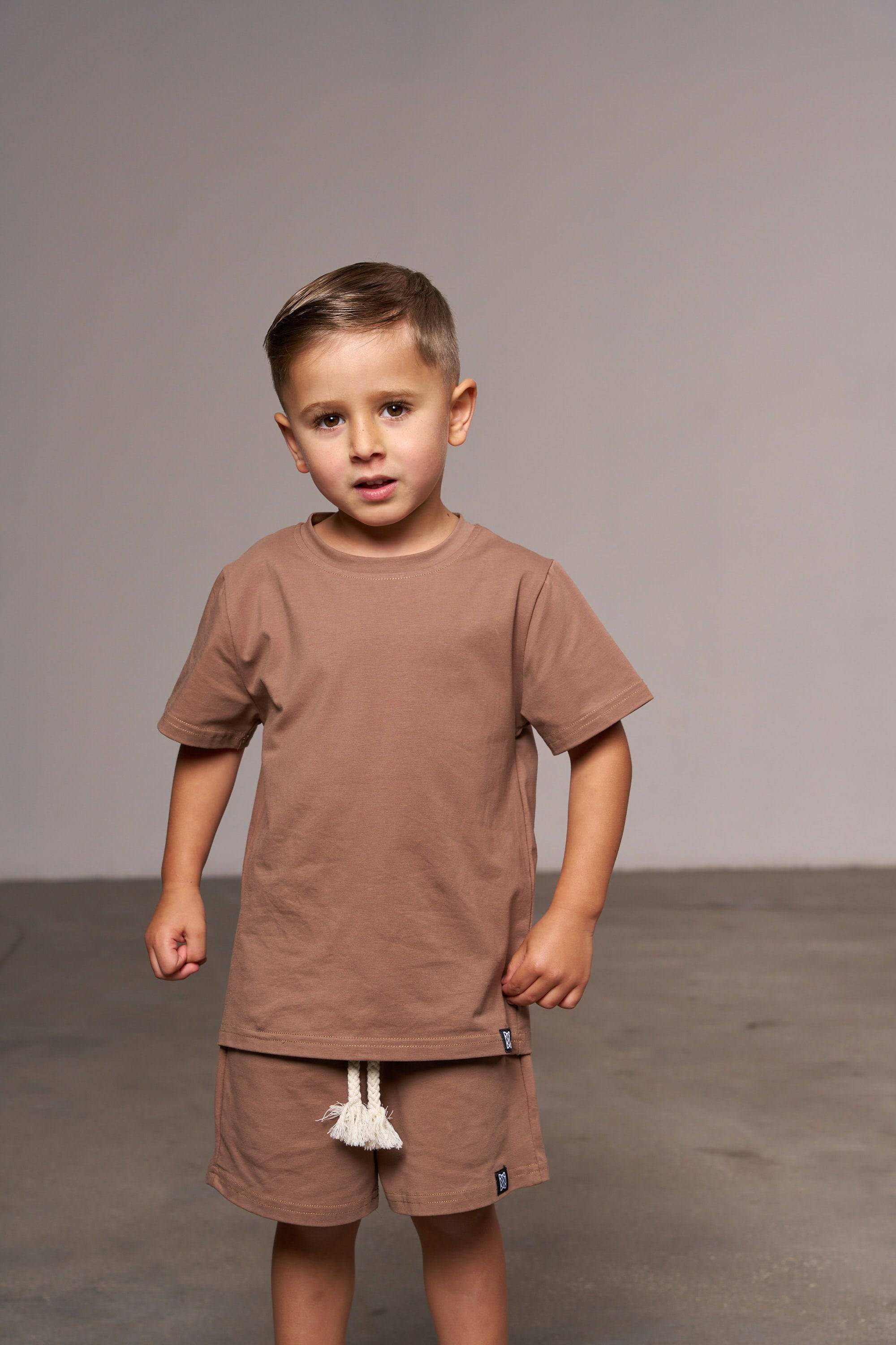 חליפת בייסיק שוקולד - Hipster