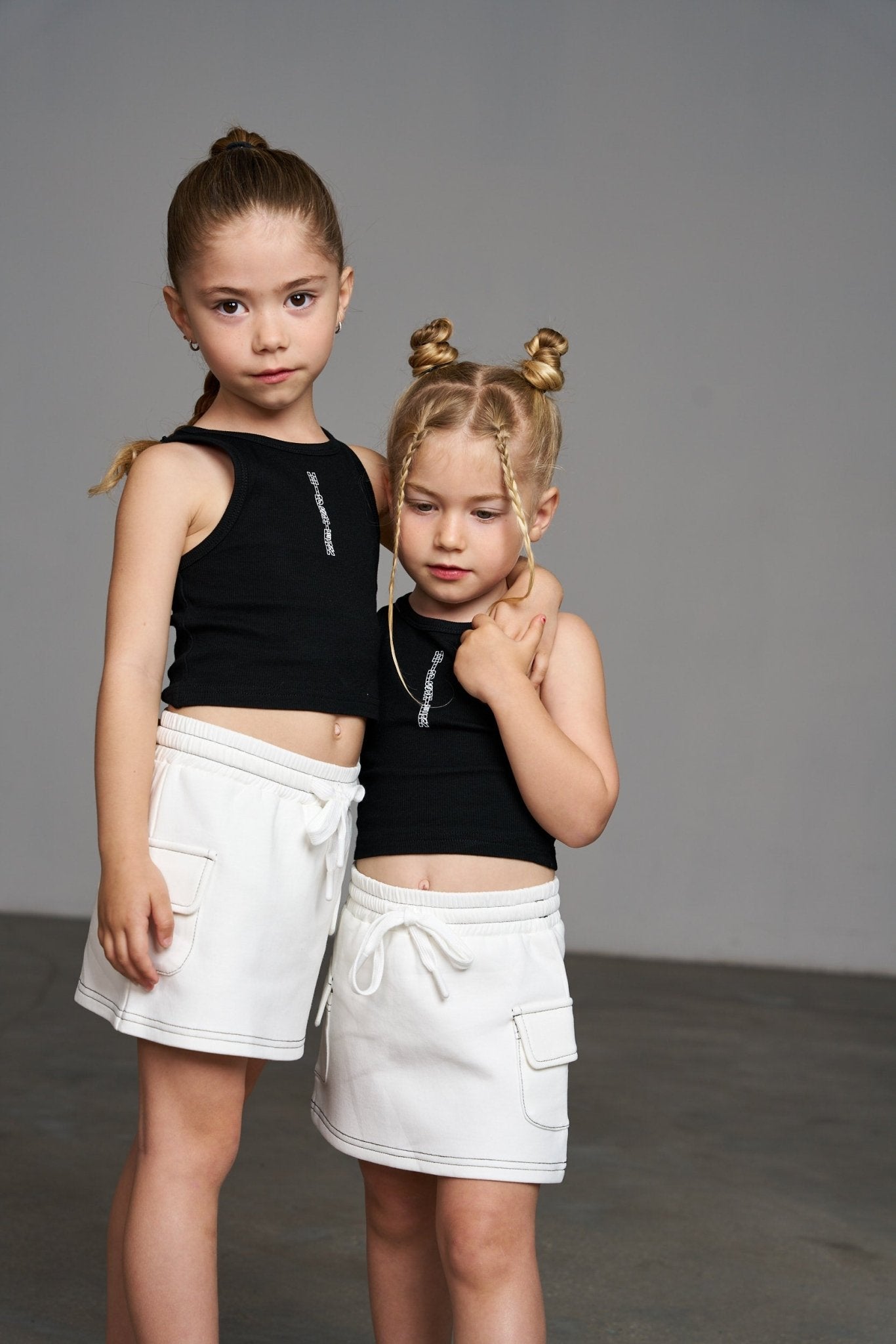 חצאית תיפורים לבנה - Hipster