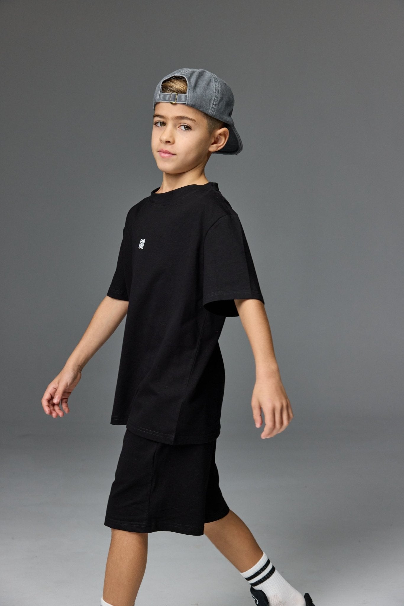 חליפת color שחורה - Hipster