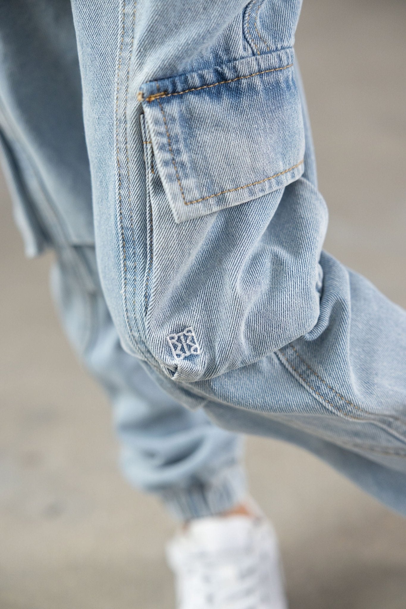 דגמח ג'ינס תאו בהיר - Hipster