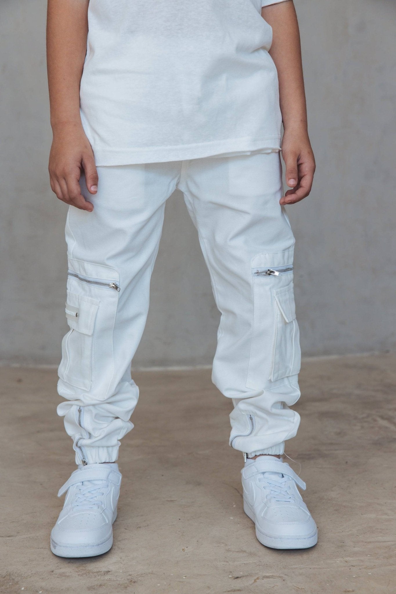 דגמ"ח כיסים לבן - Hipster