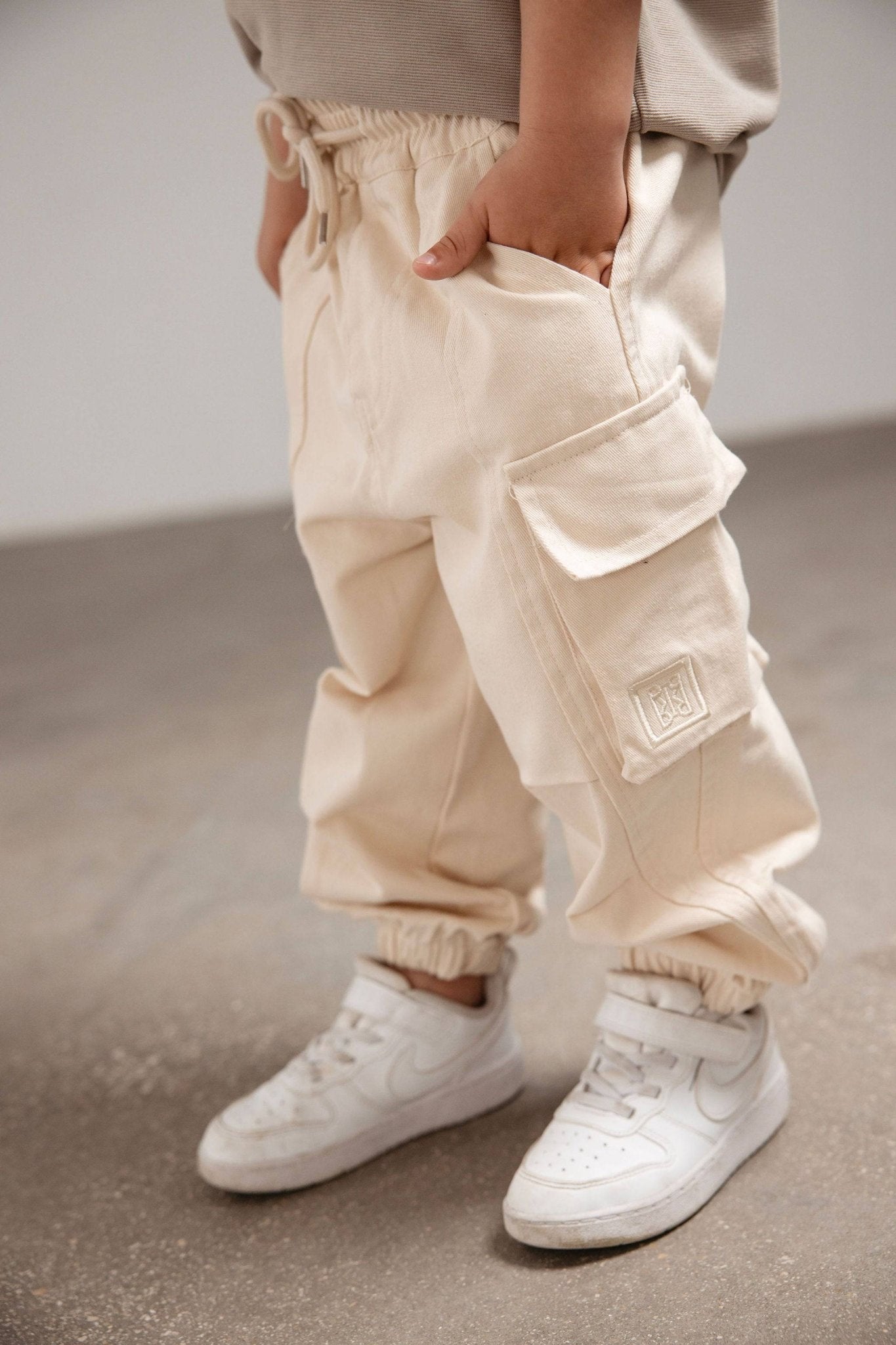 דגמ"ח נייל בז - Hipster