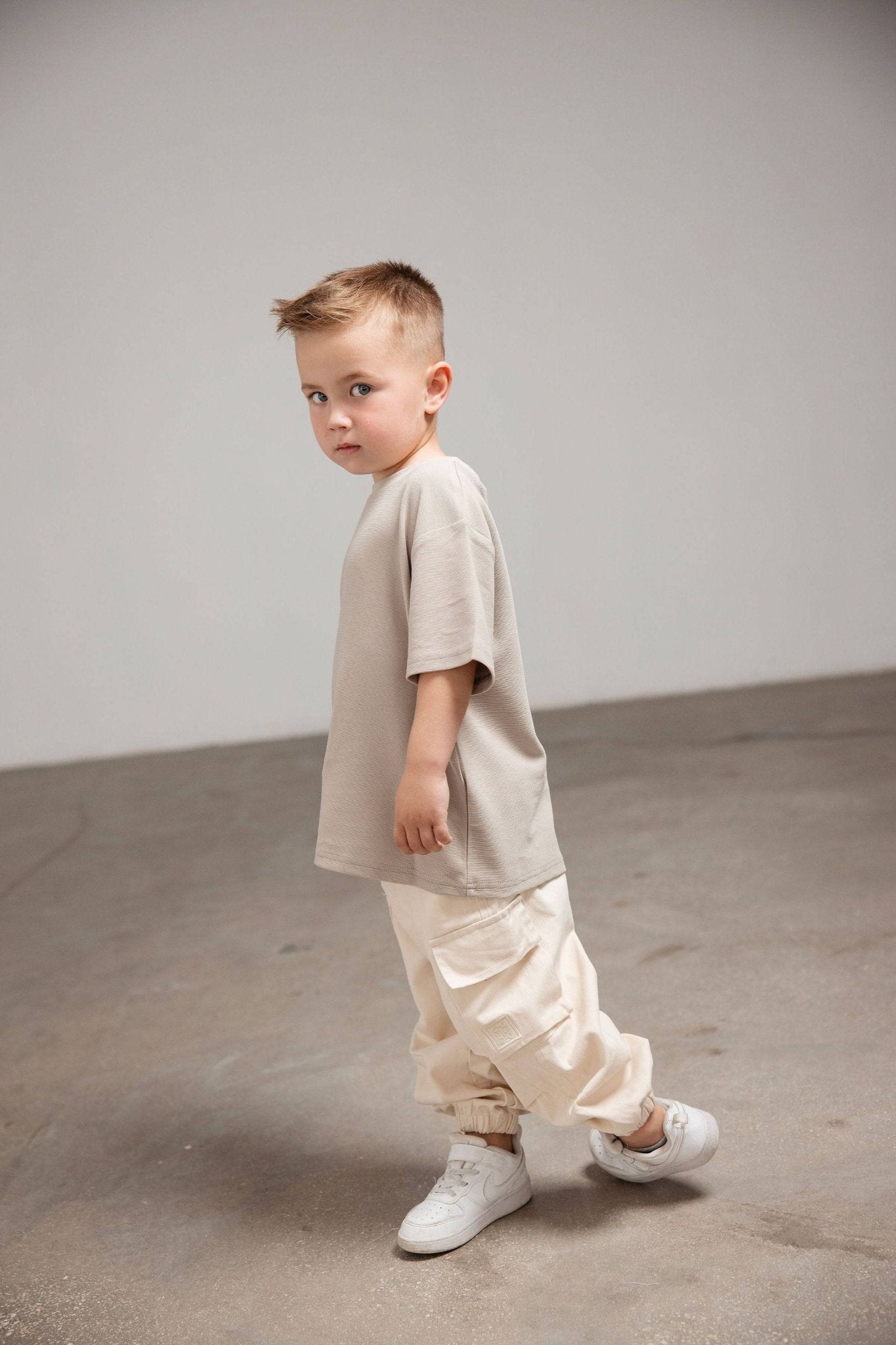 דגמ"ח נייל בז - Hipster