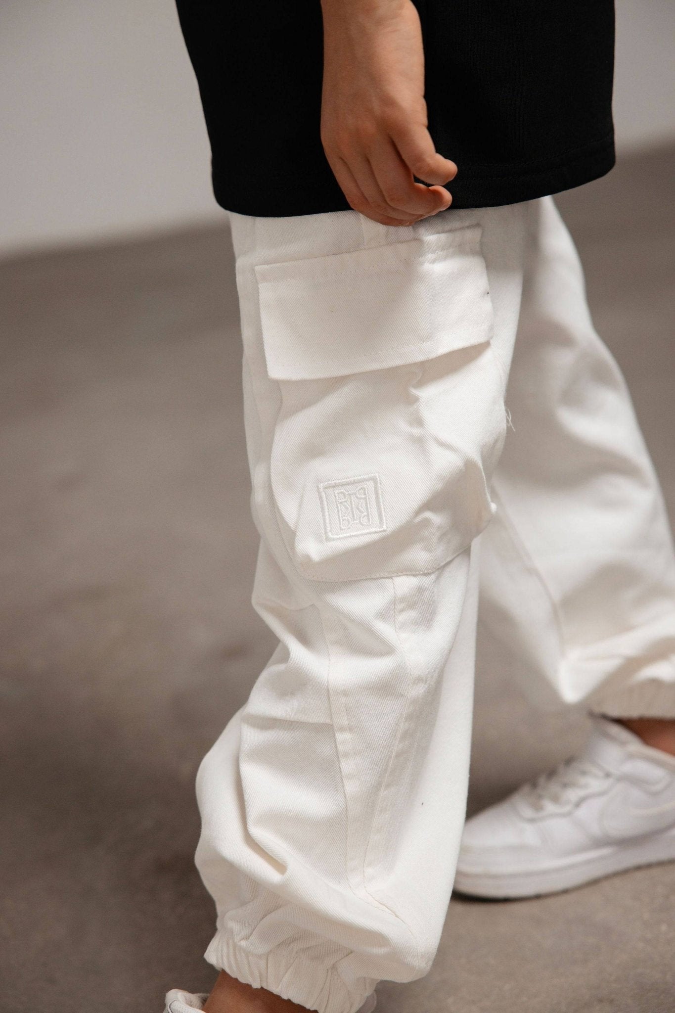 דגמ"ח נייל לבן - Hipster