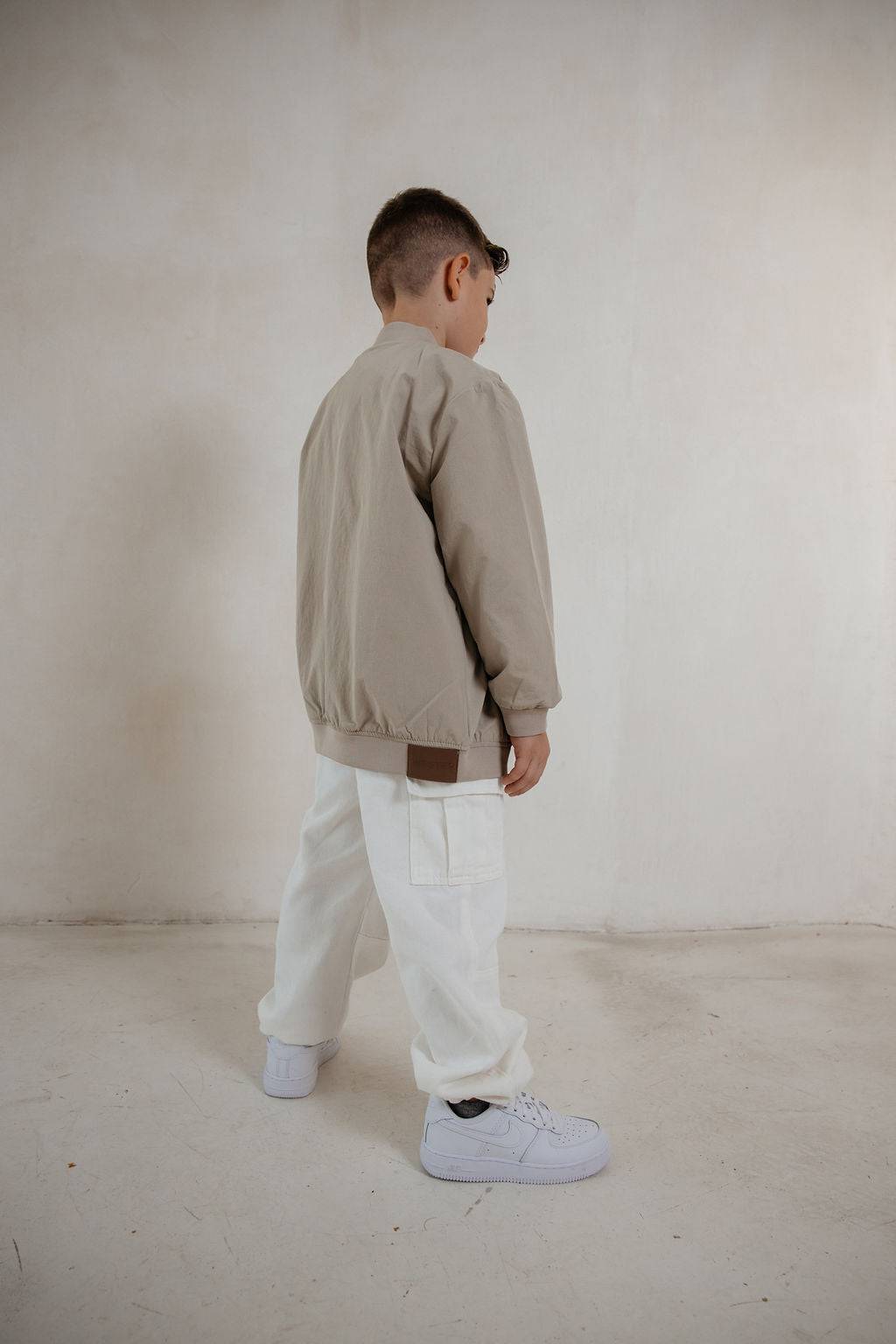 ג'קט בומבר בז - Hipster