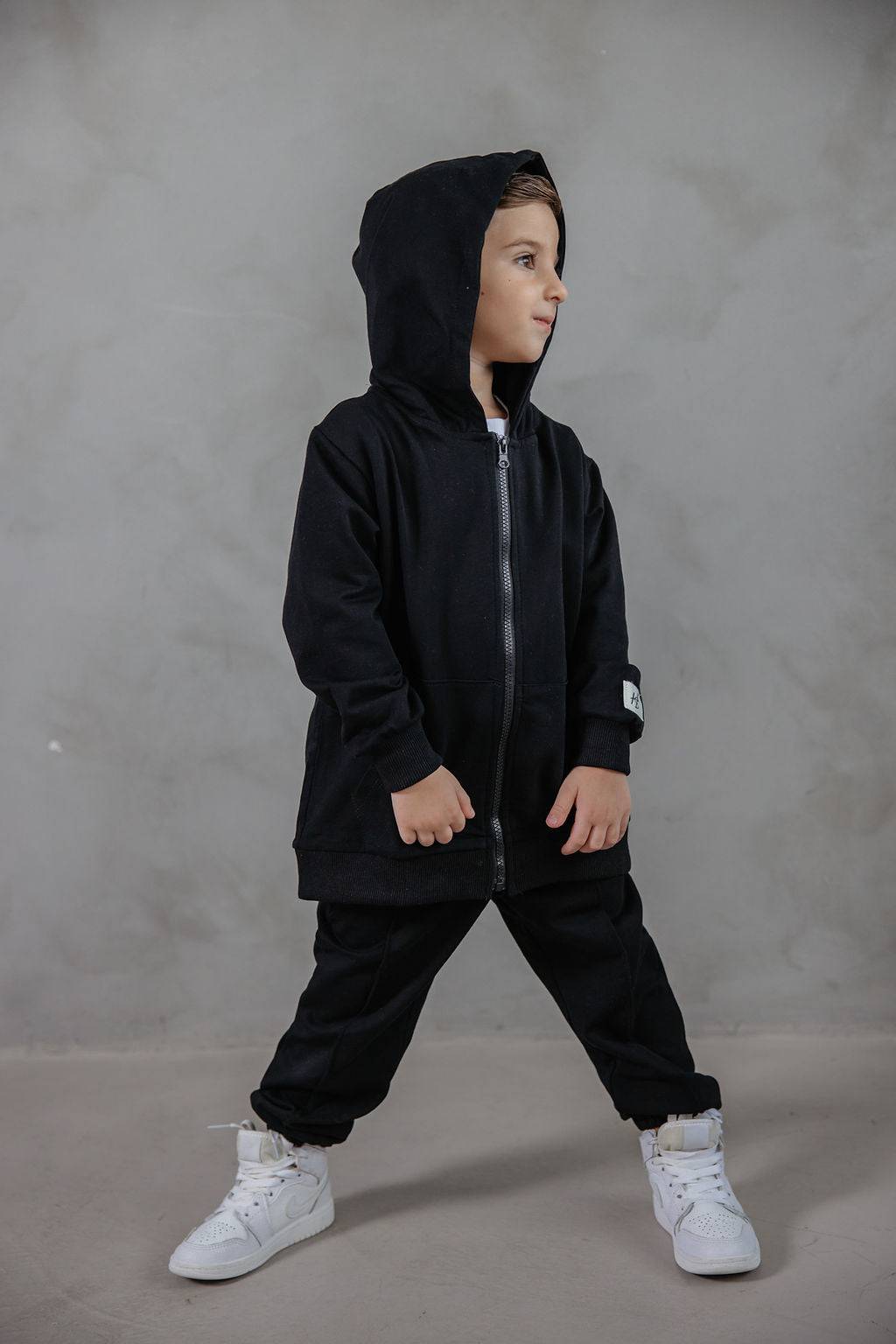 קפוצ'ון ריצרץ שחור - Hipster