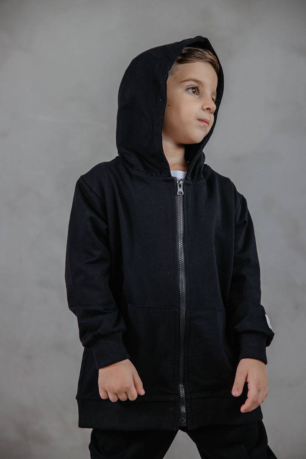 קפוצ'ון ריצרץ שחור - Hipster