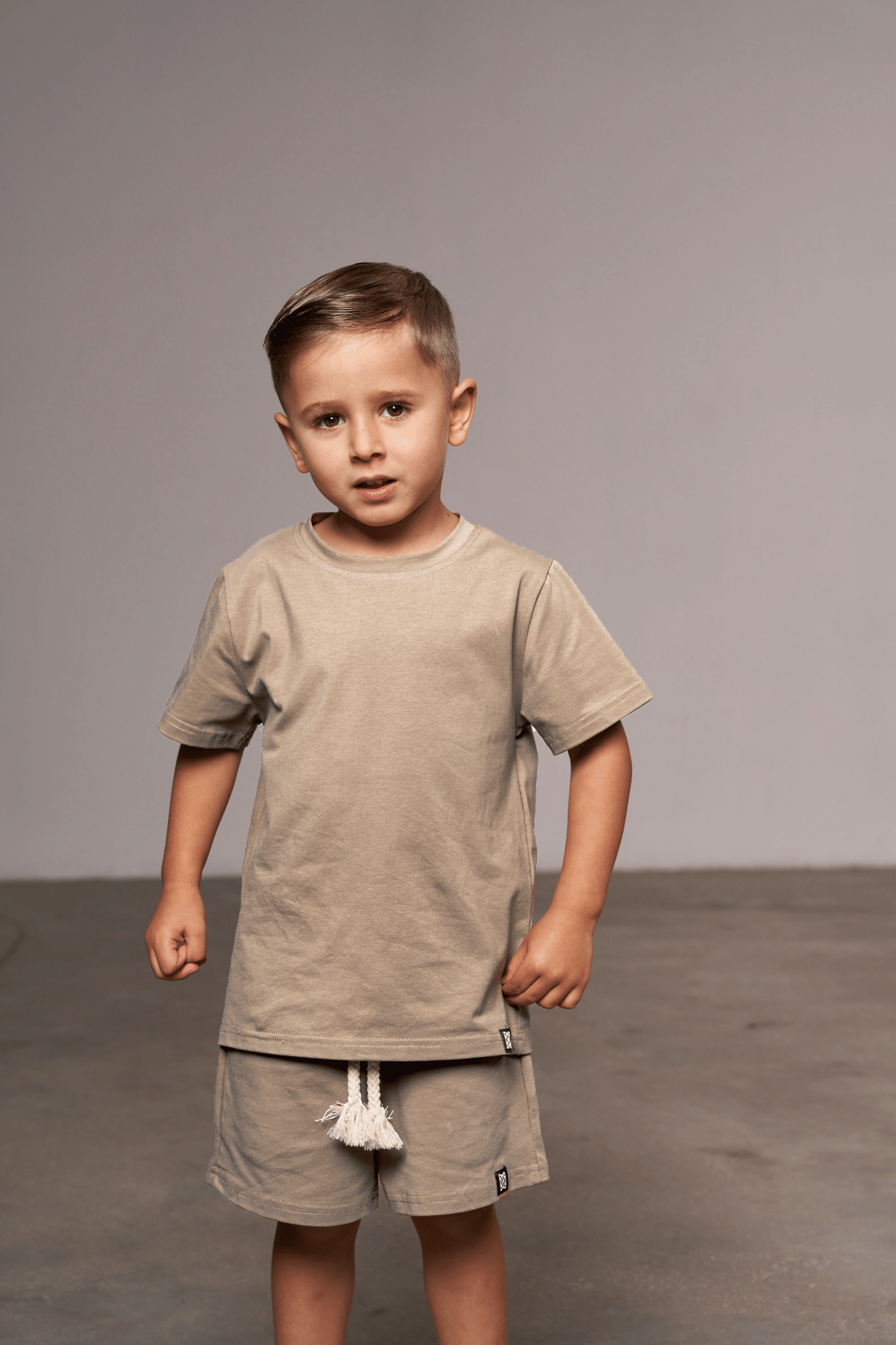 חליפת Basic כאמל - Hipster