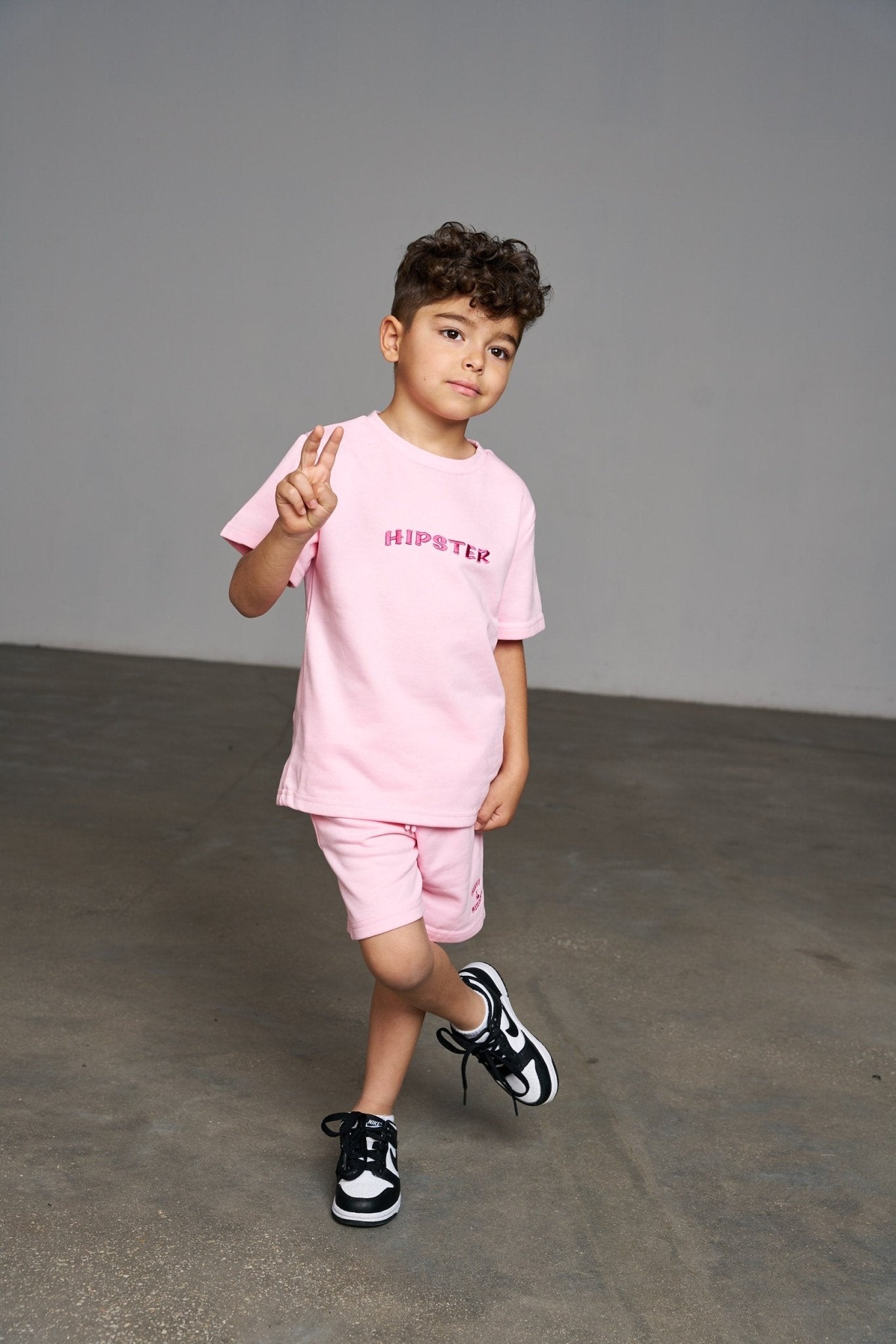 חליפת Cherry ורודה - Hipster