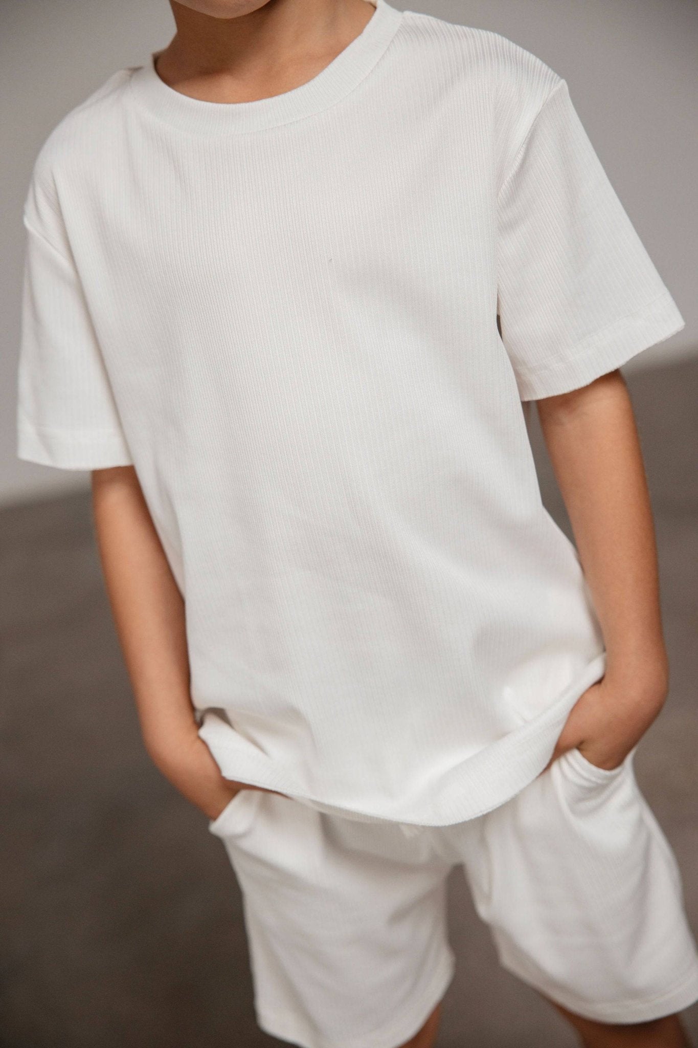 חליפת ליאו לבנה - Hipster