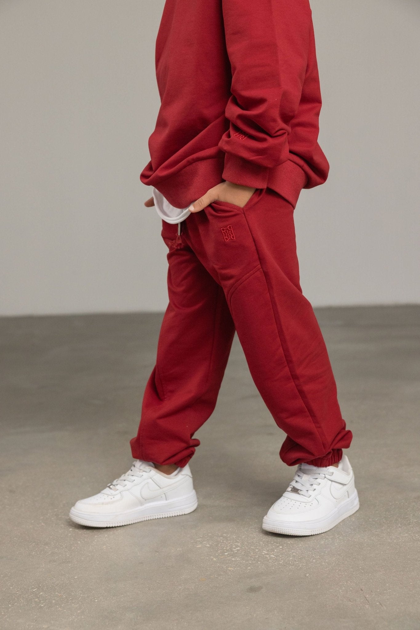 מכנס אדום עם רקמת לוגו - Hipster