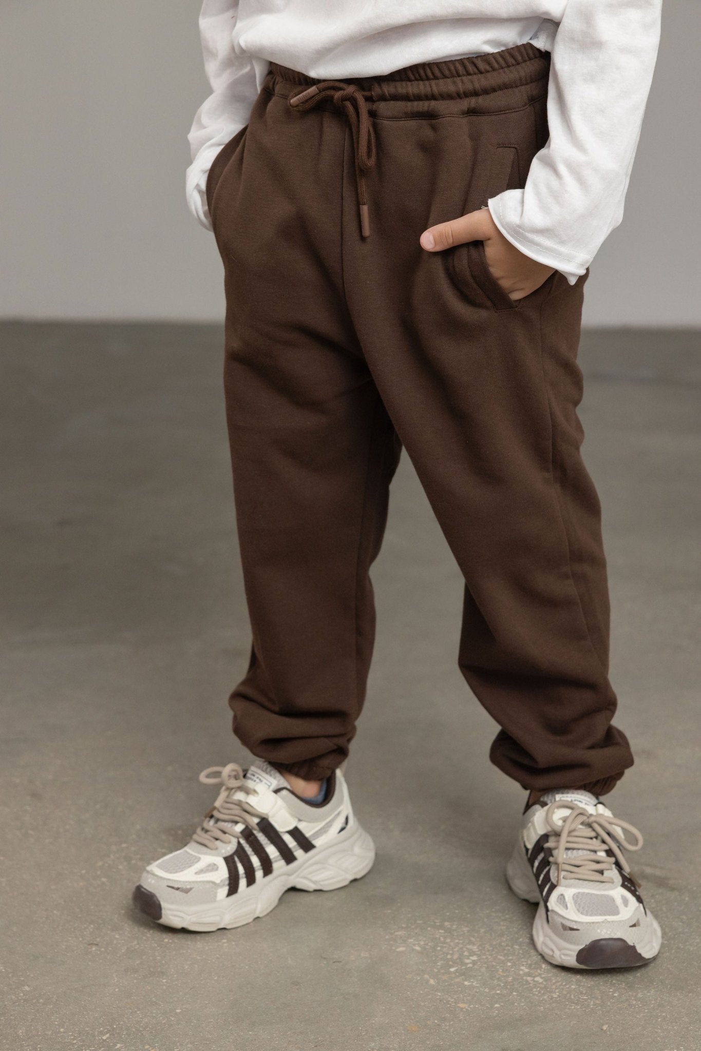 מכנס בייסיק ארוך שוקולד - Hipster