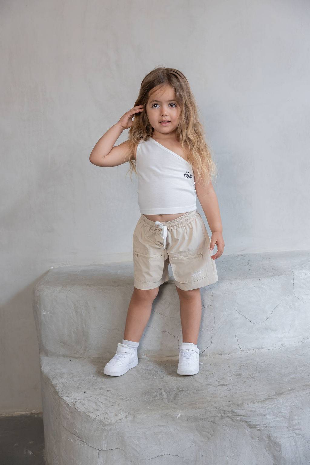 מכנס ניילון קצר בז - Hipster