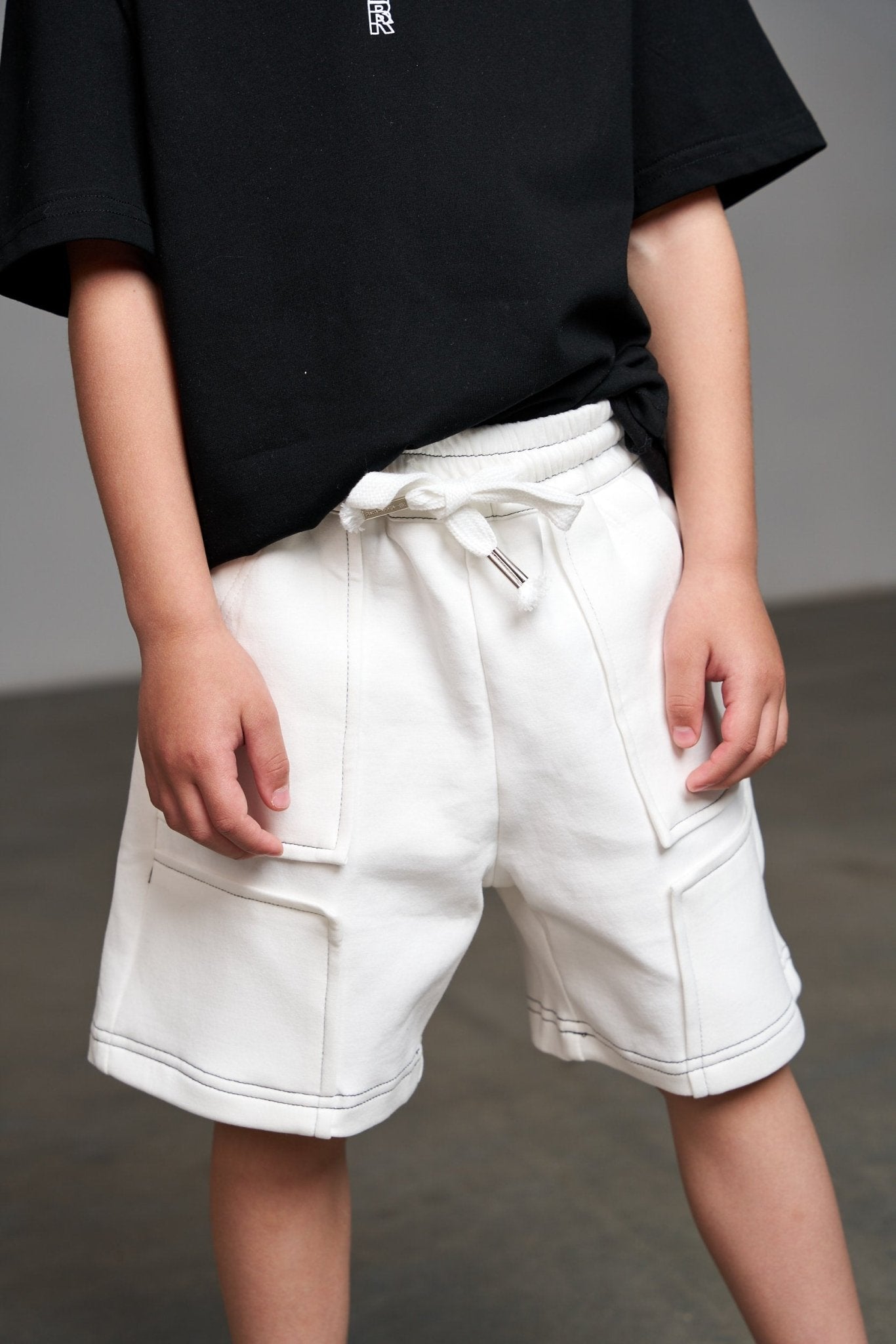 מכנס תיפורים קצר לבן - Hipster