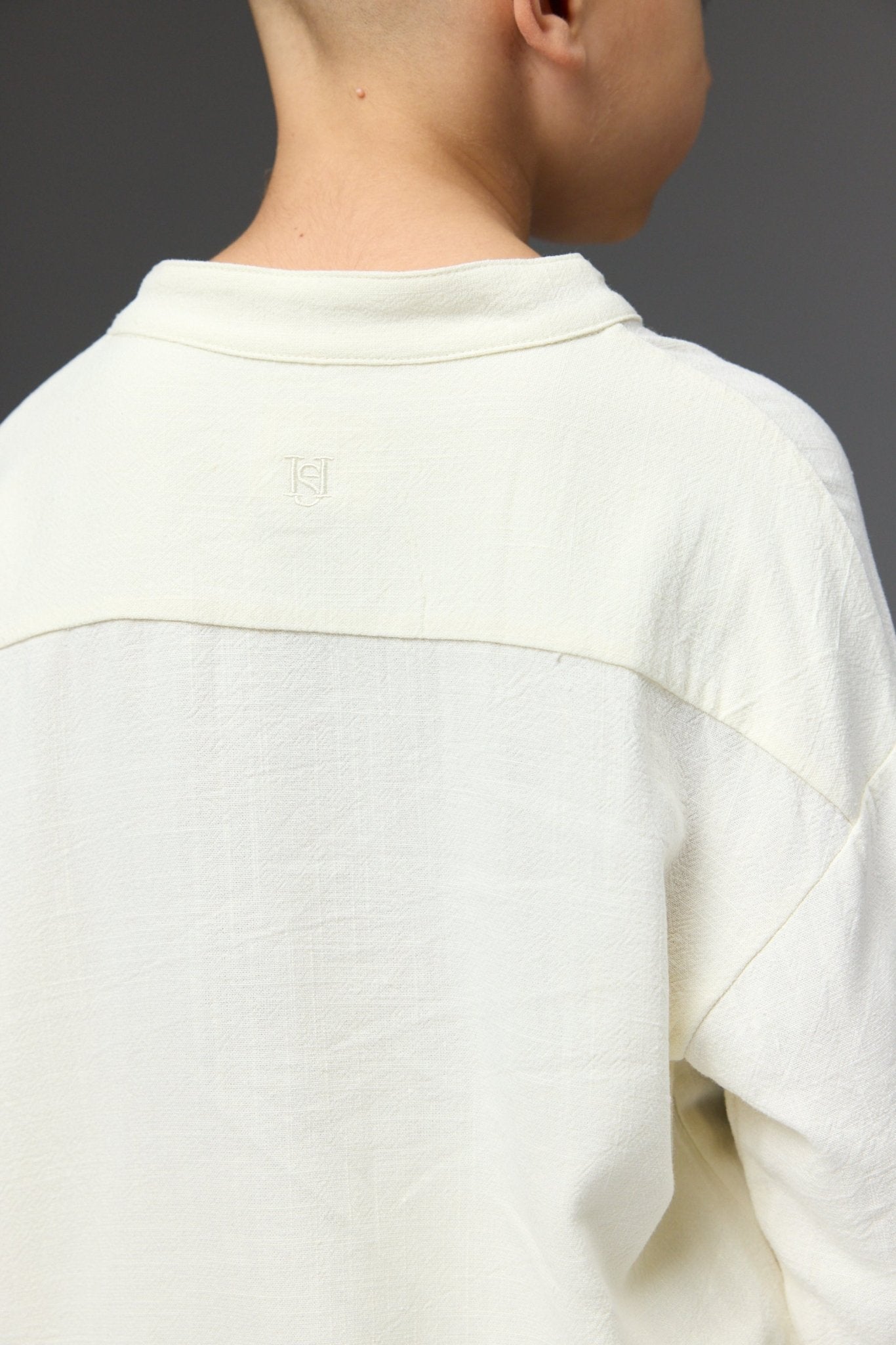 מכופתרת פשתן שמנת - Hipster