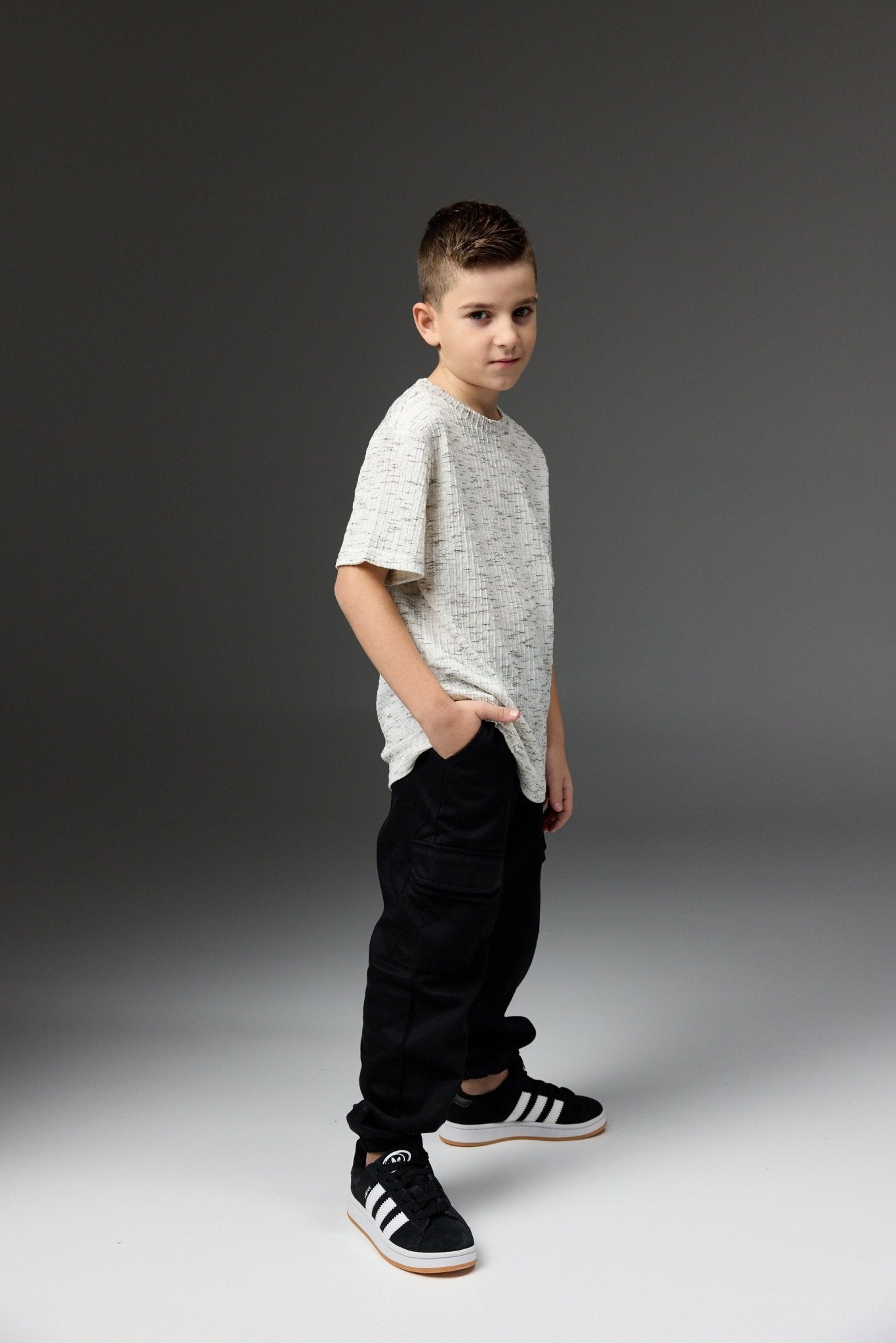 דגמ״ח ג׳ון שחור - Hipster