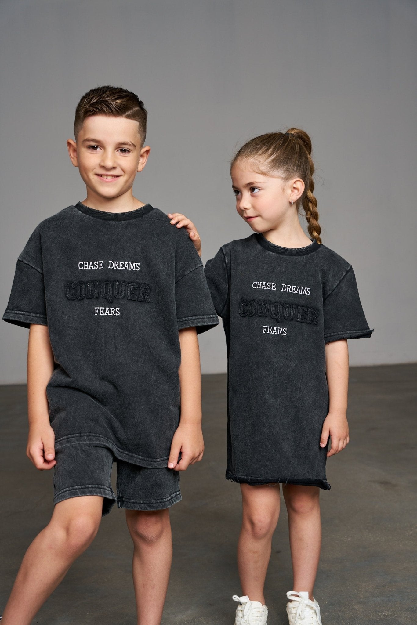 שמלת ווש אפורה - Hipster