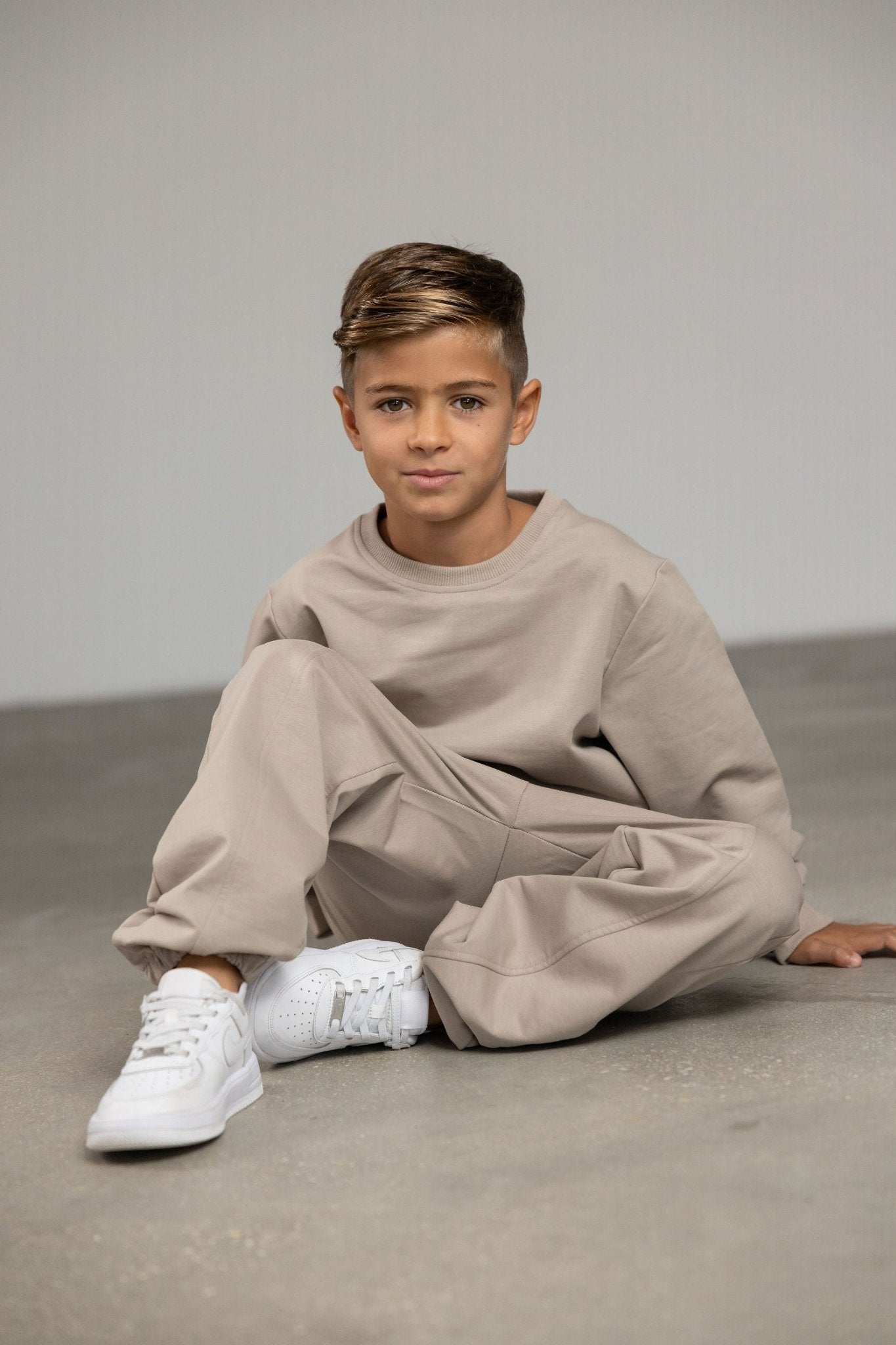 סווטשירט אבן עם רקמת לוגו - Hipster