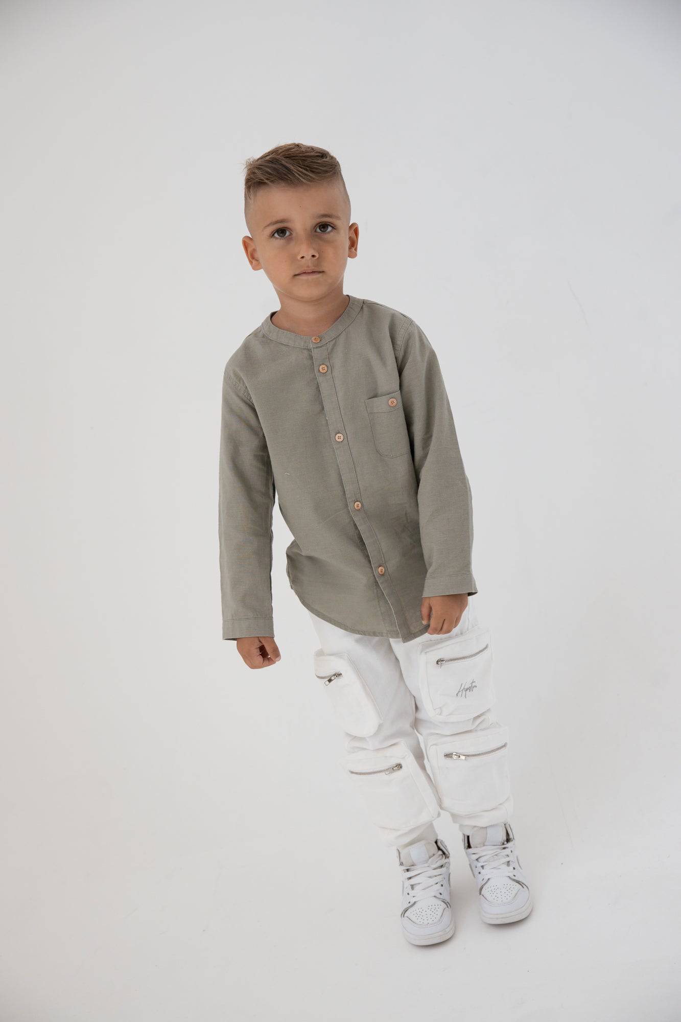 חולצה מכופתרת פשתן זית - Hipster