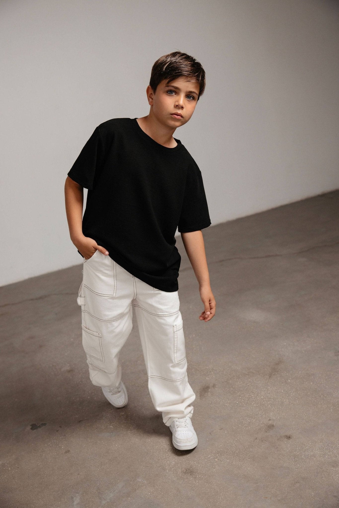 חולצת אוברסייז שחור - Hipster