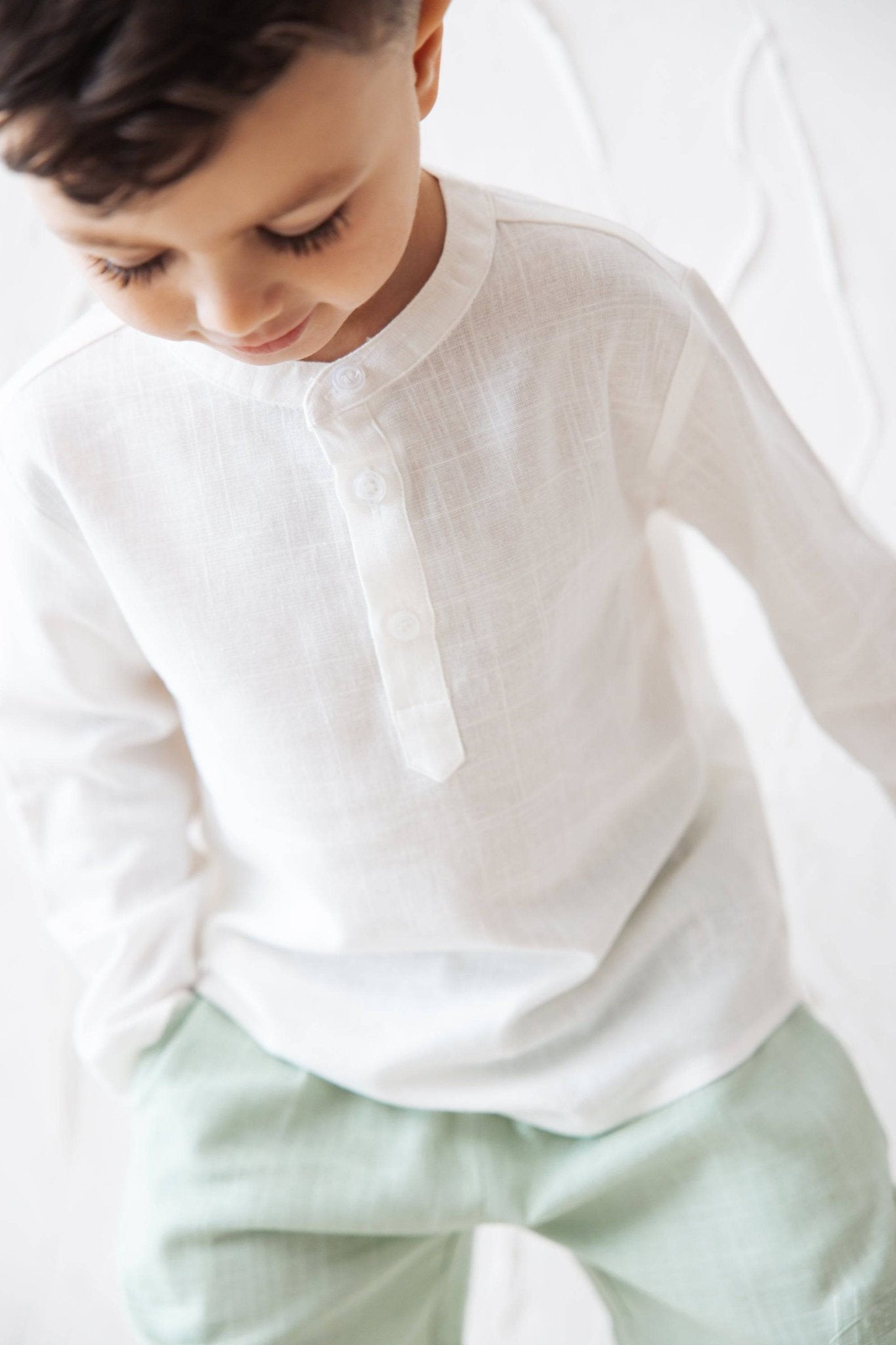 חולצת פשתן לבנה - Hipster