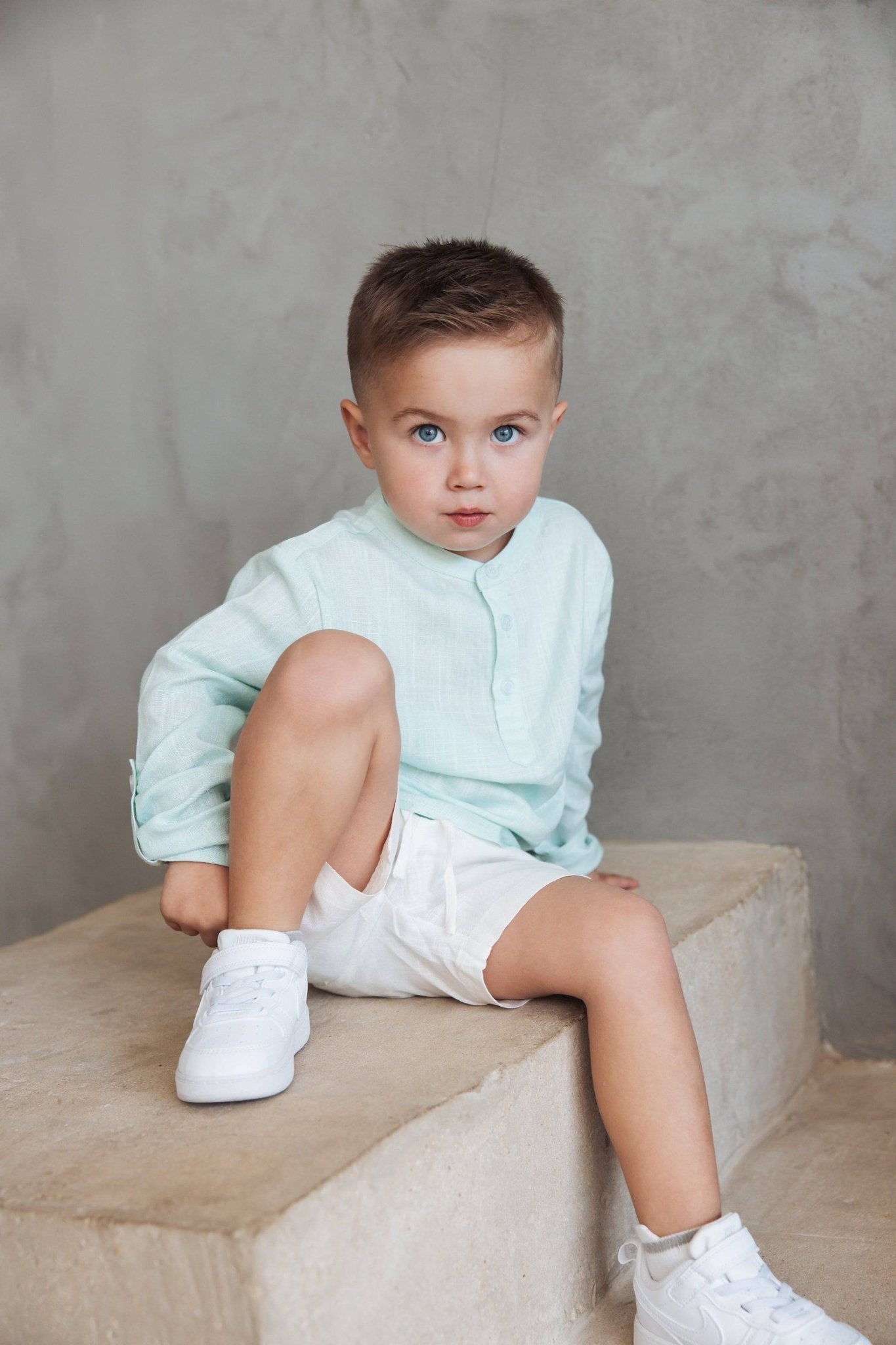 חולצת פשתן תכלת - Hipster