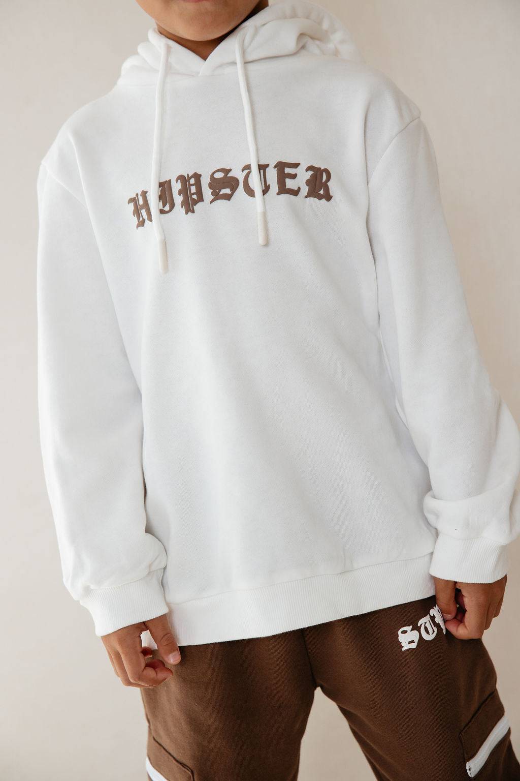 חולצת ג'סטין חומה - Hipster