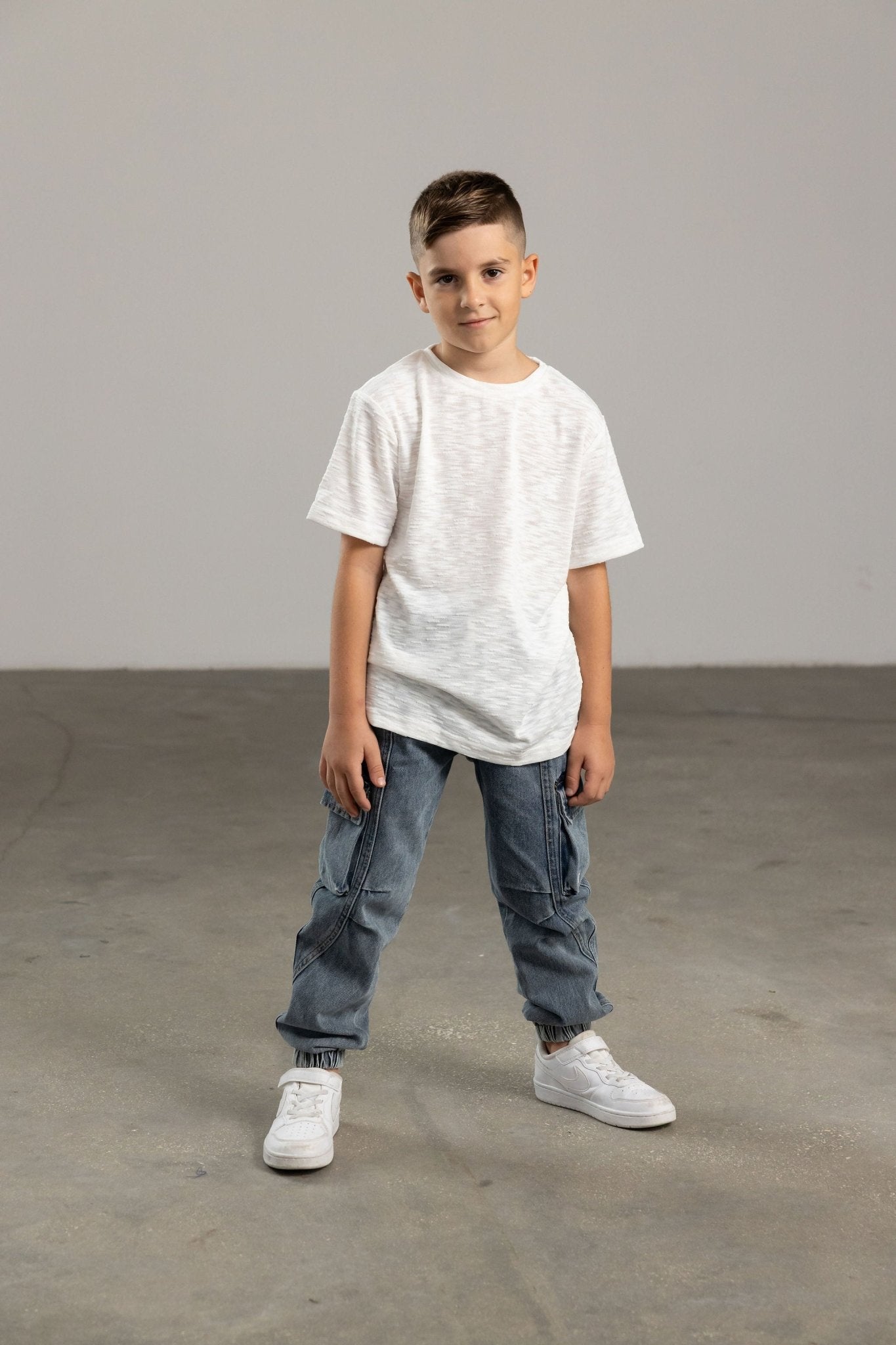 חולצת מתאו לבנה - Hipster