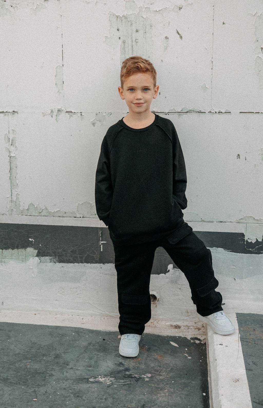 חולצת סטפן שחורה - Hipster