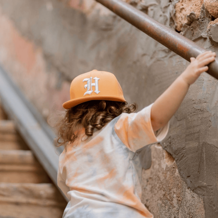 כובע H אפרסק - Hipster