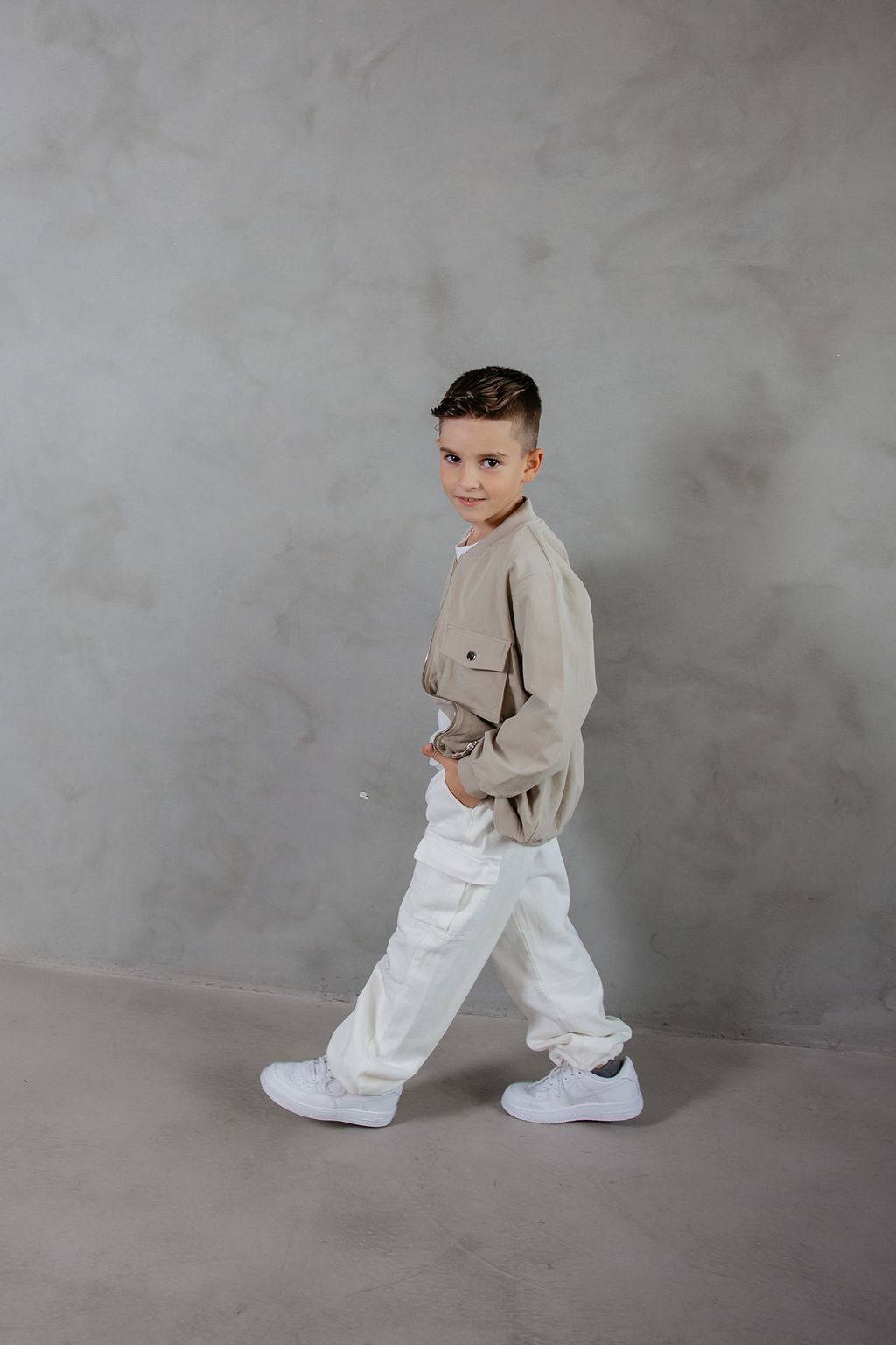 ג'קט בומבר בז - Hipster