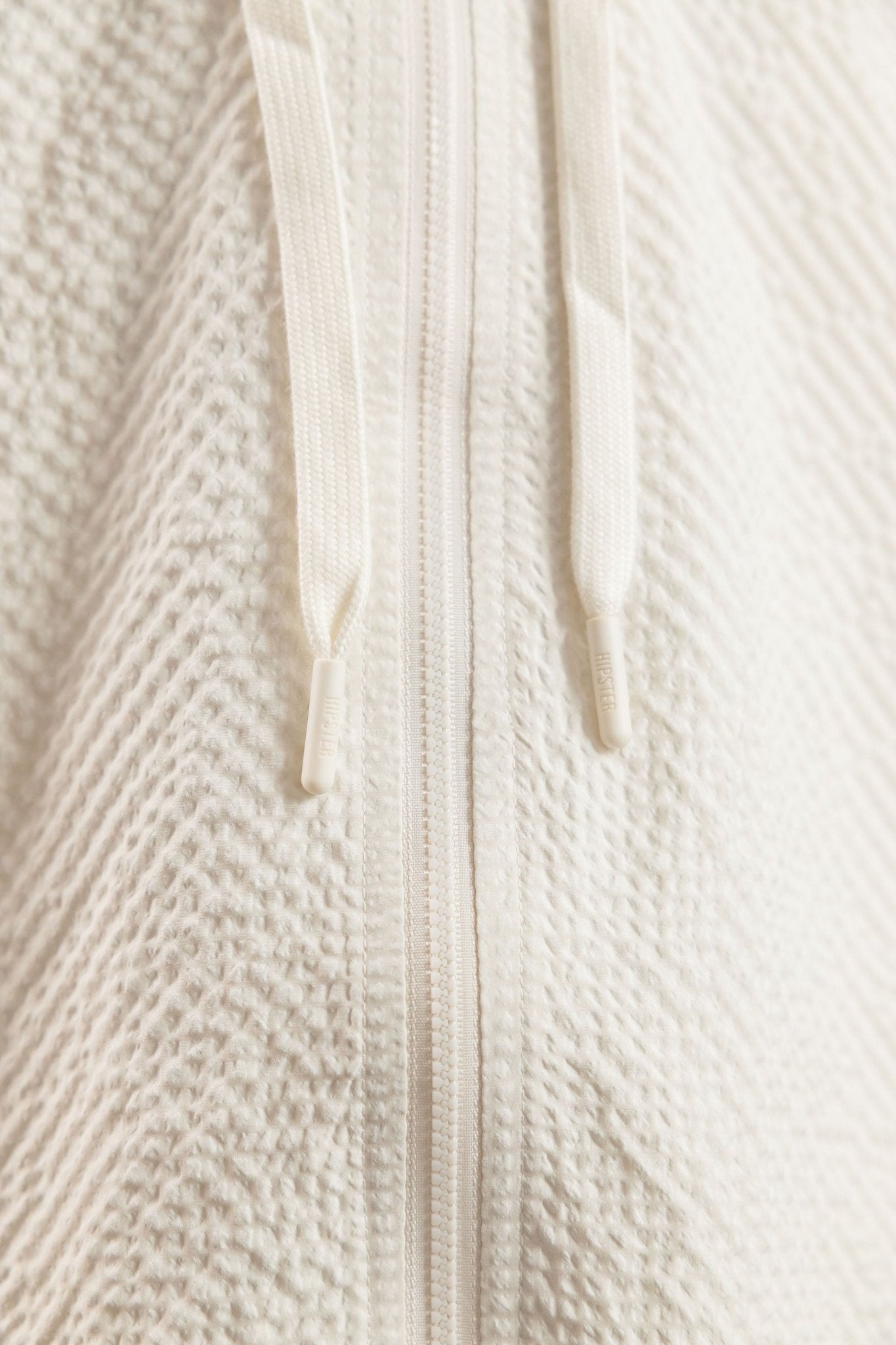 ג'קט ניילון ג'יי שנהב - Hipster