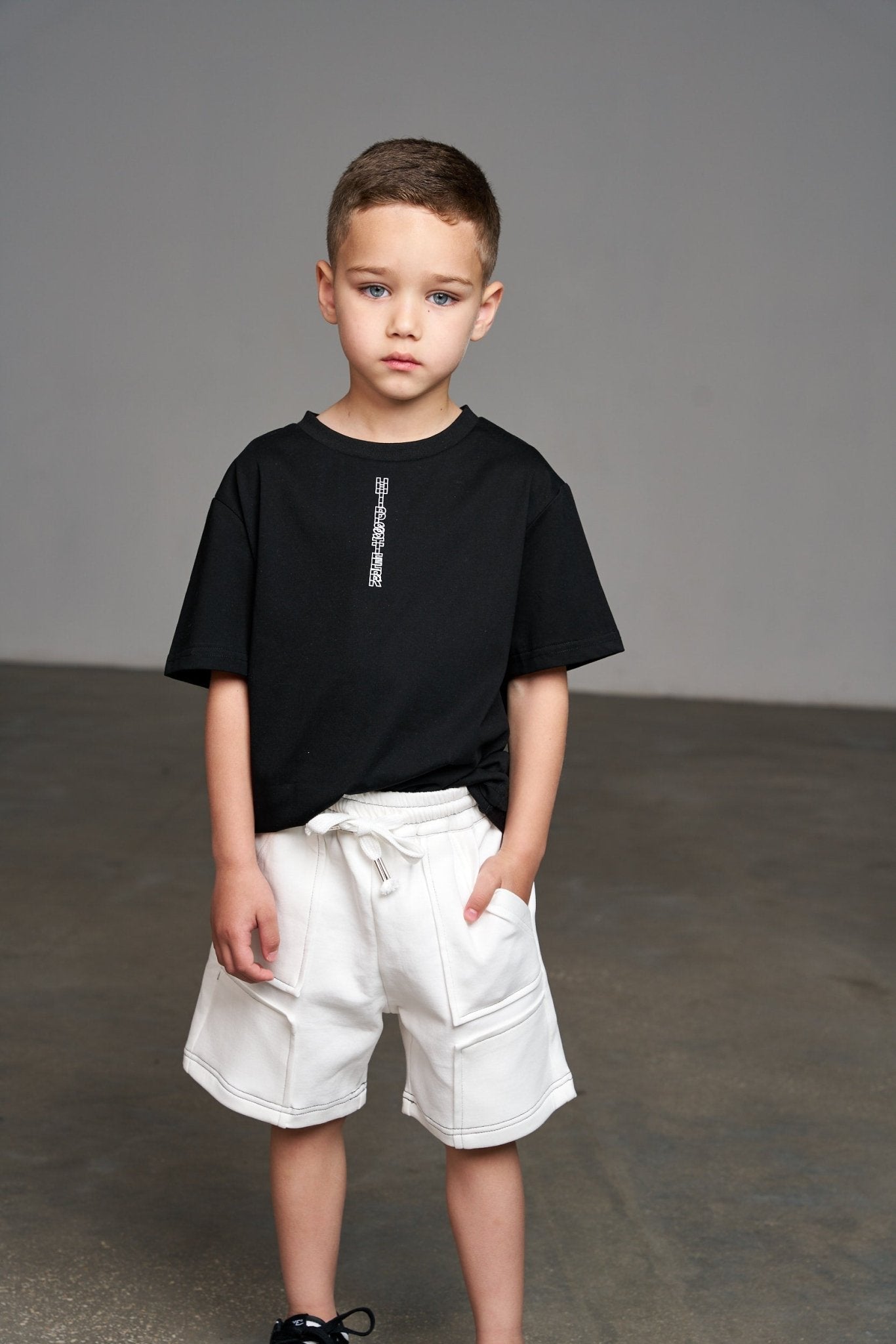 טי שירט לואי שחורה - Hipster