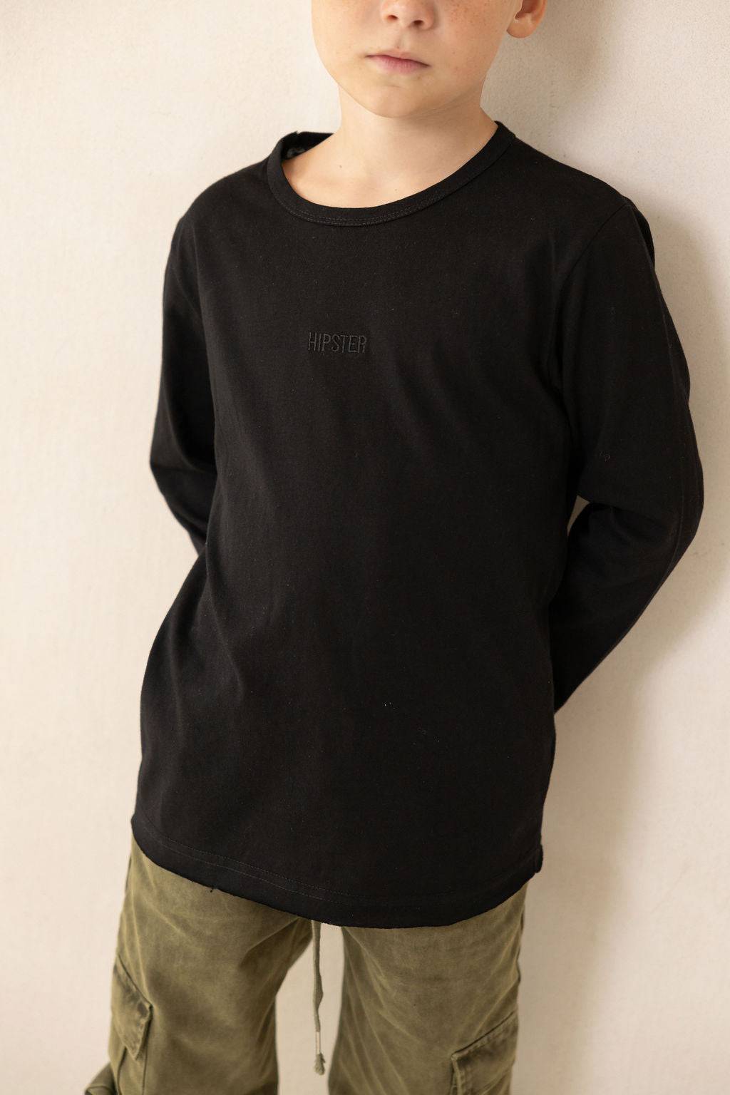 טי שירט שחורה ארוכה - Hipster