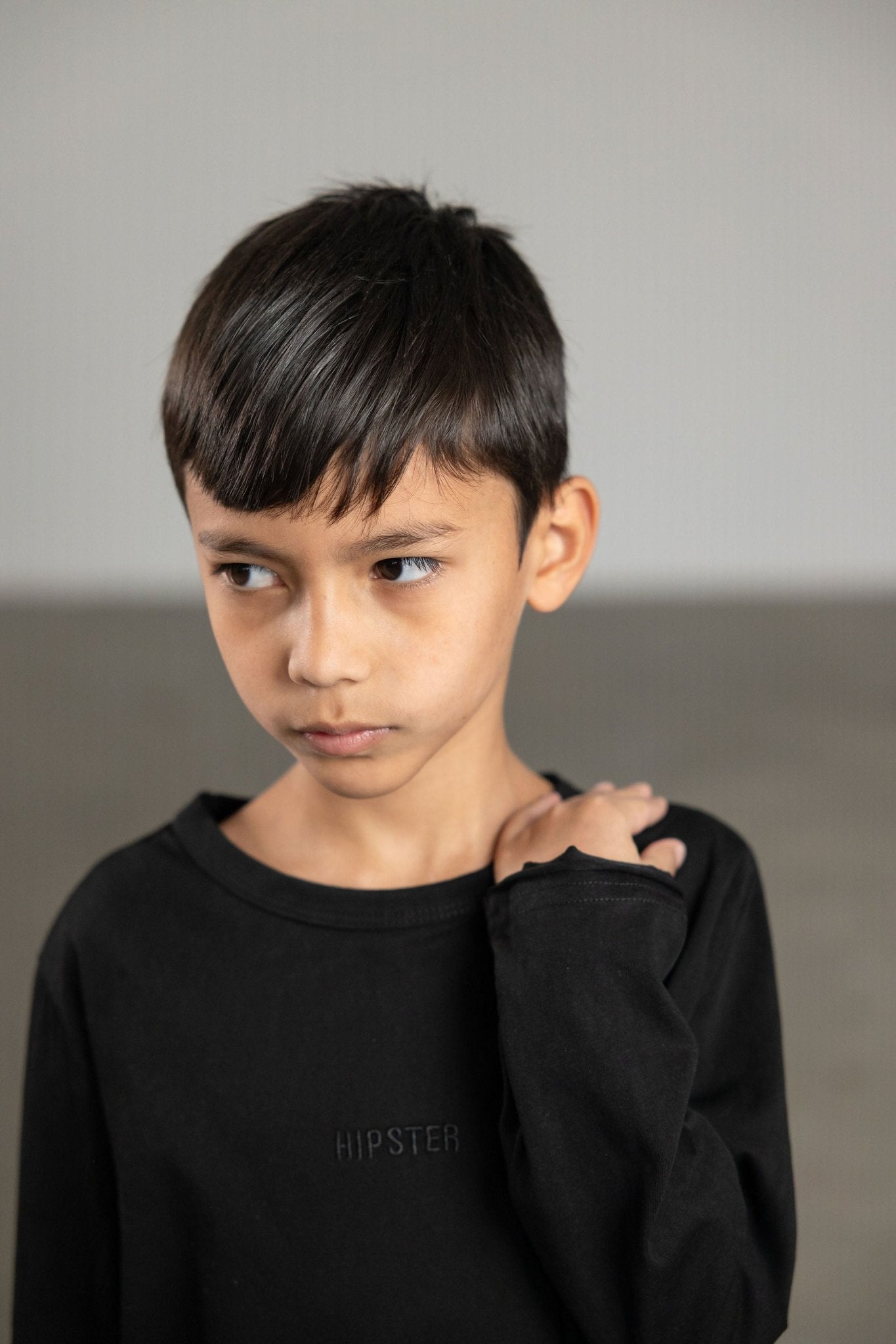 טי שירט שחורה ארוכה - Hipster