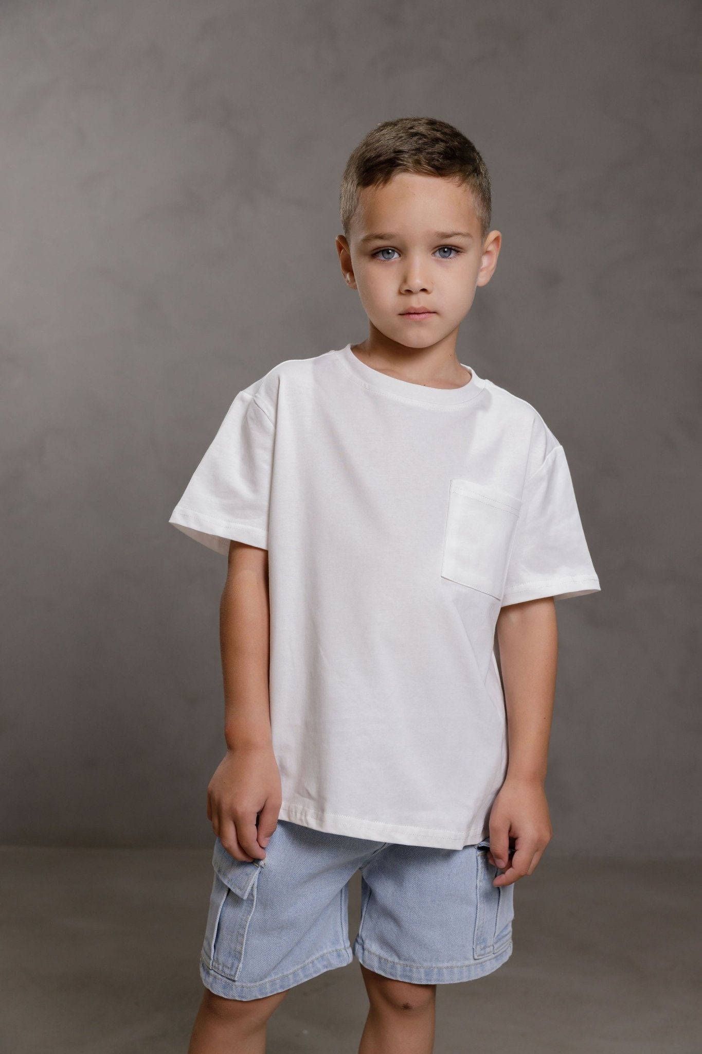 טישירט לבנה בשילוב כיס - Hipster