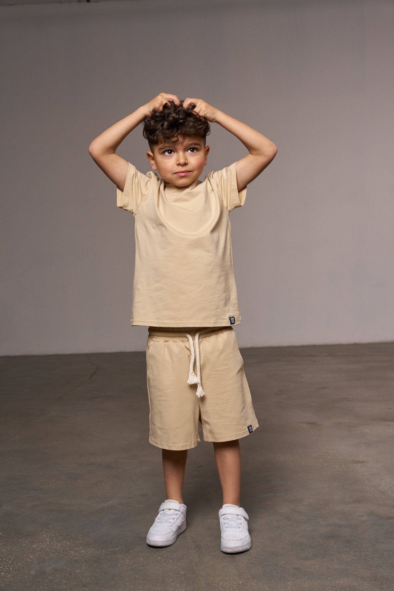 חליפת Basic בז' - Hipster