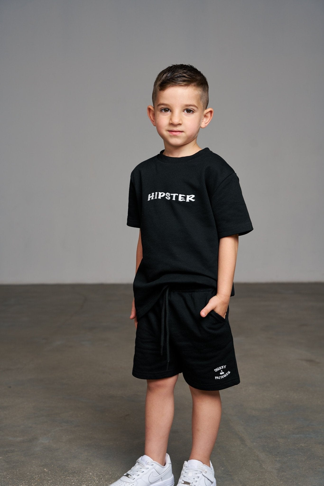 חליפת Cherry שחורה - Hipster