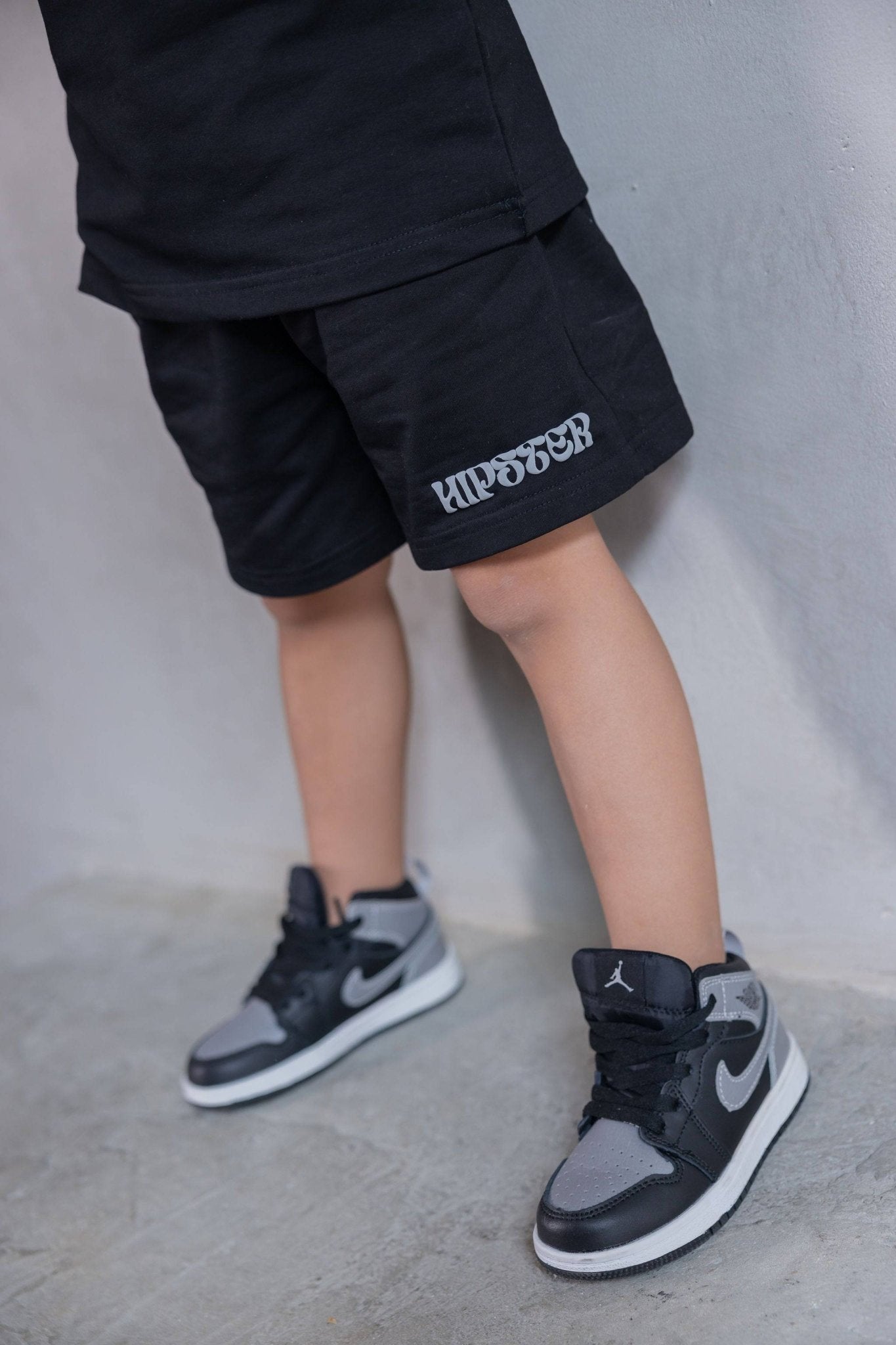 חליפת פוף סטייל שחורה - Hipster