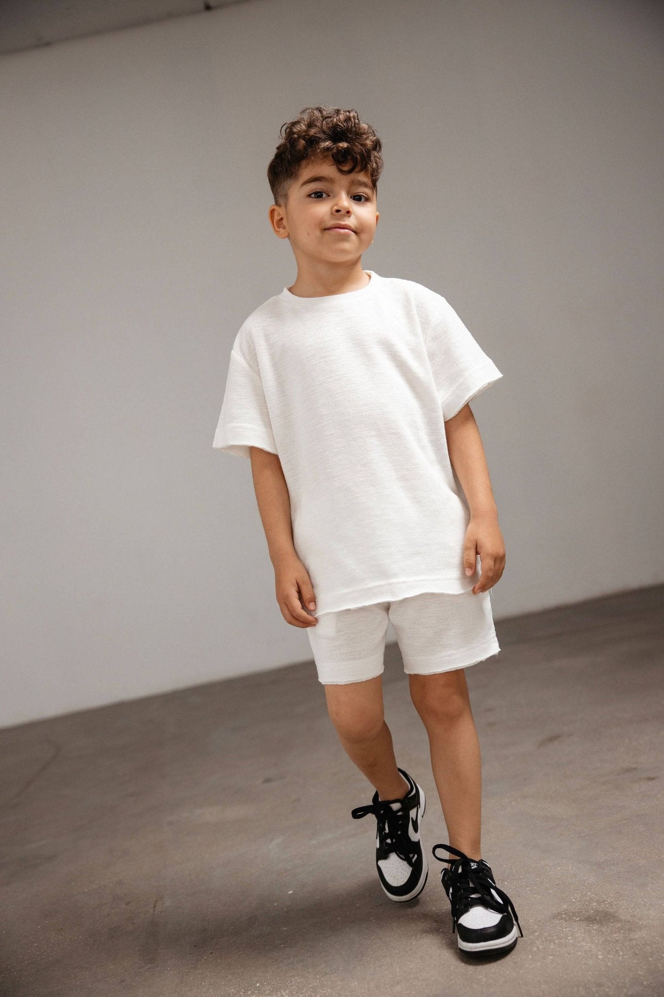 חליפת כריס לבנה - Hipster