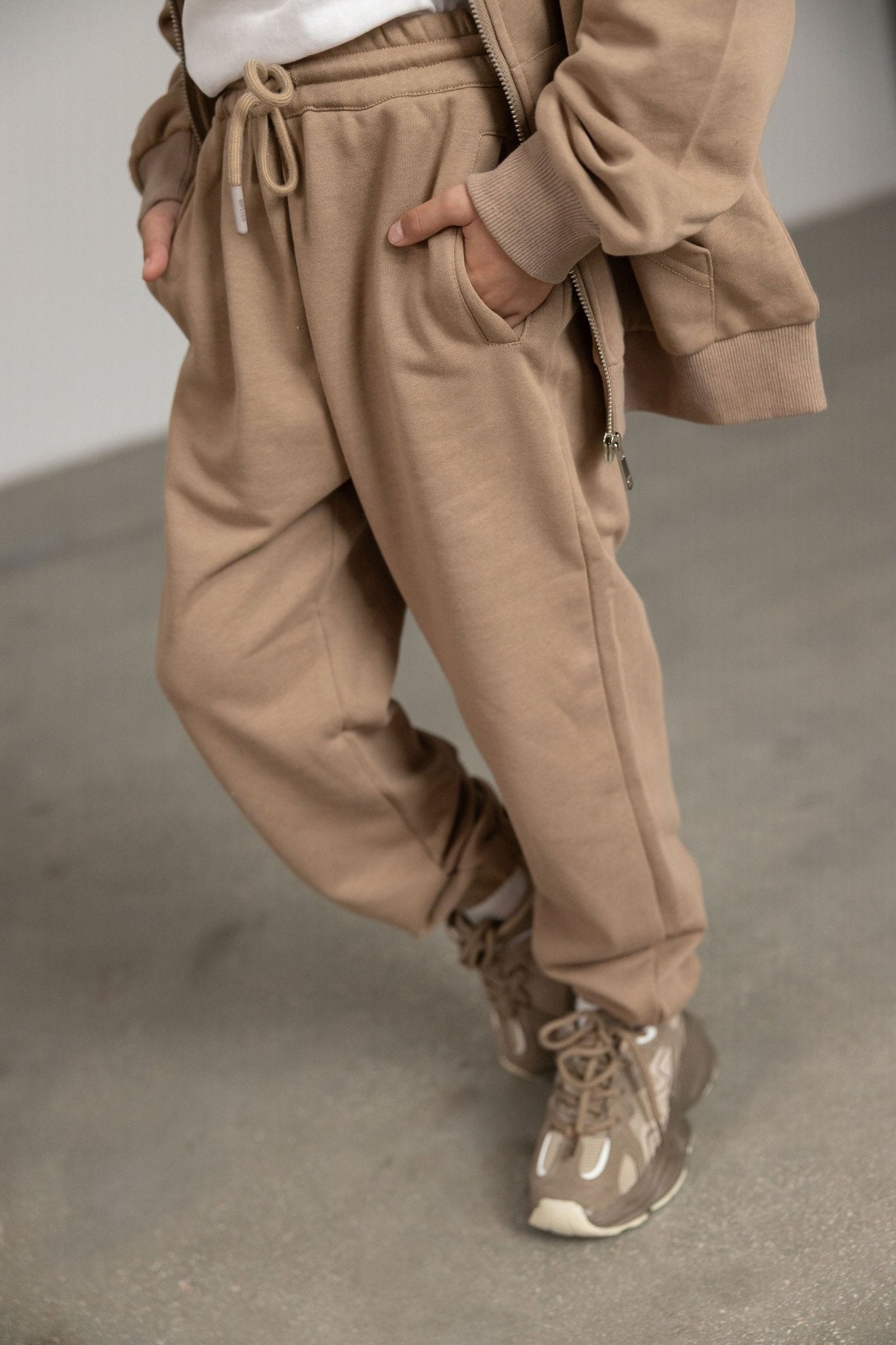 מכנס בייסיק ארוך כאמל - Hipster