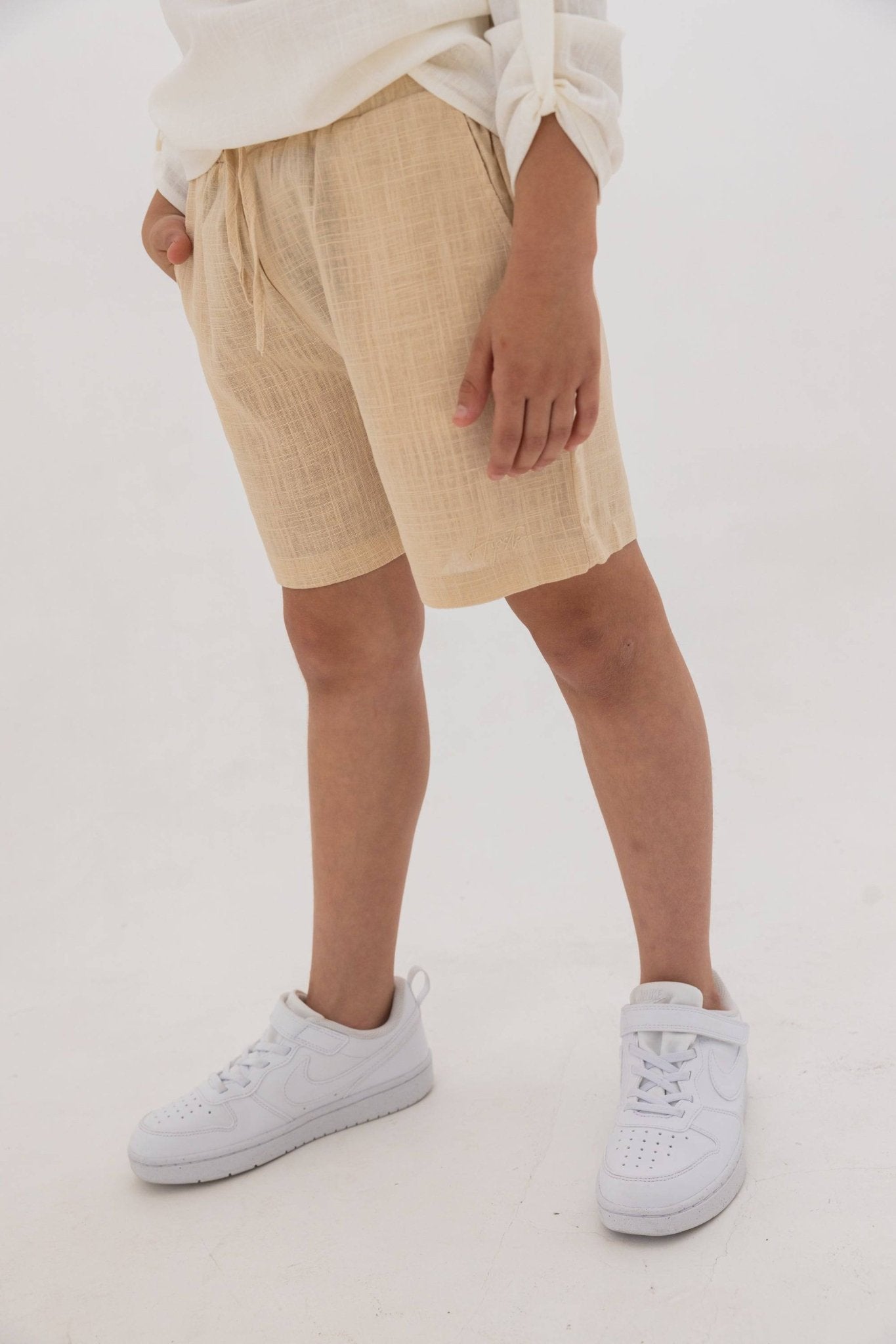 מכנס פשתן קצר בז - Hipster