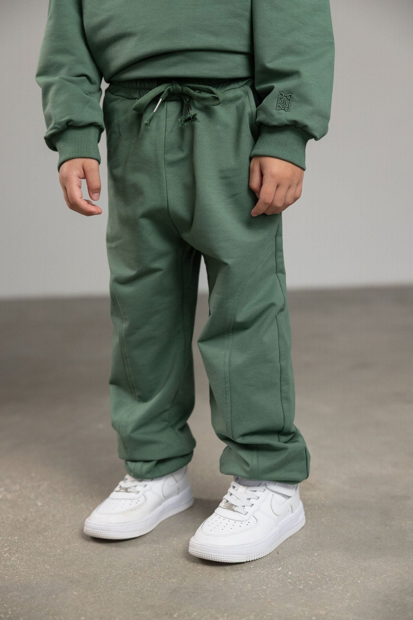 מכנס ירוק עם רקמת לוגו - Hipster