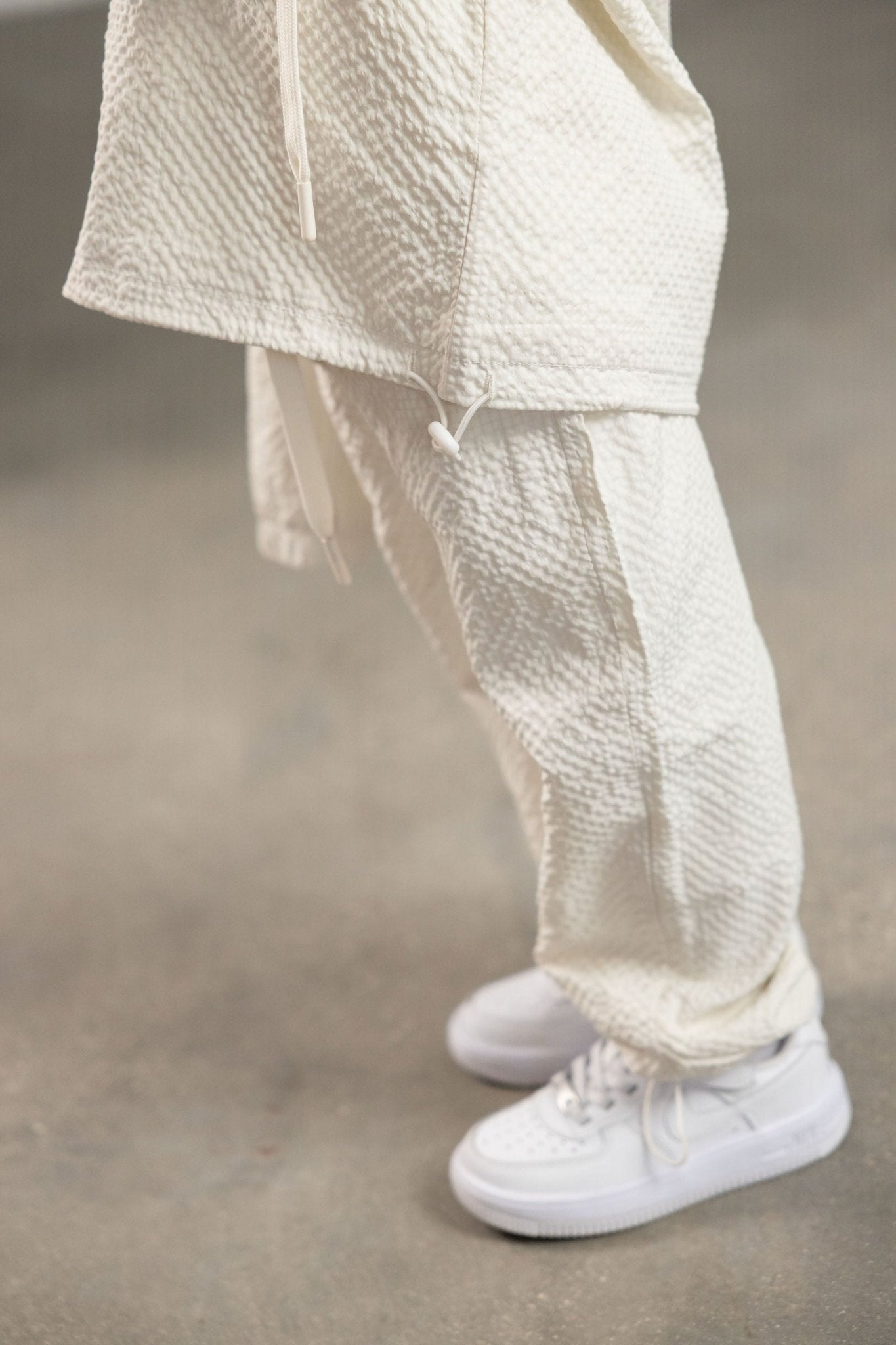 מכנס ניילון ג'יי שנהב - Hipster